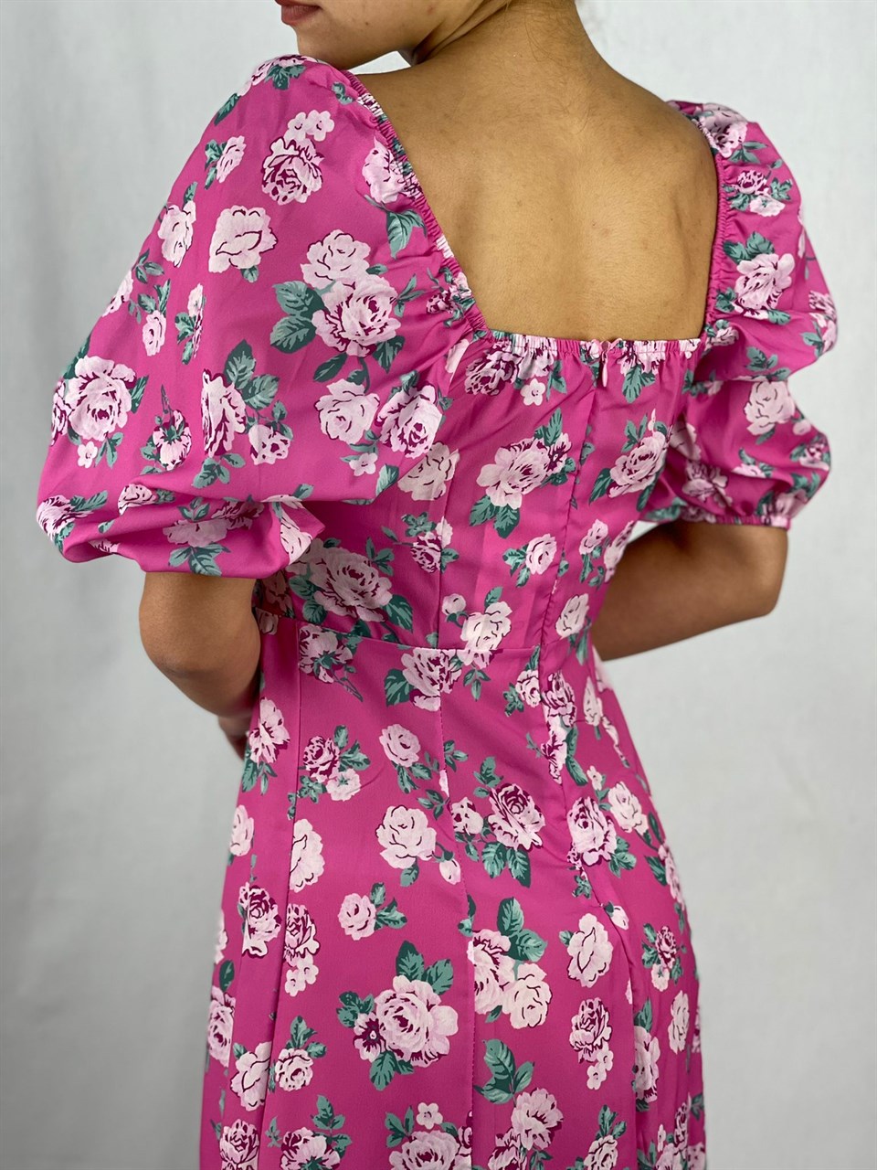 İthal Crep Kumaş Göğüs Büzgülü Elbise - Pembe