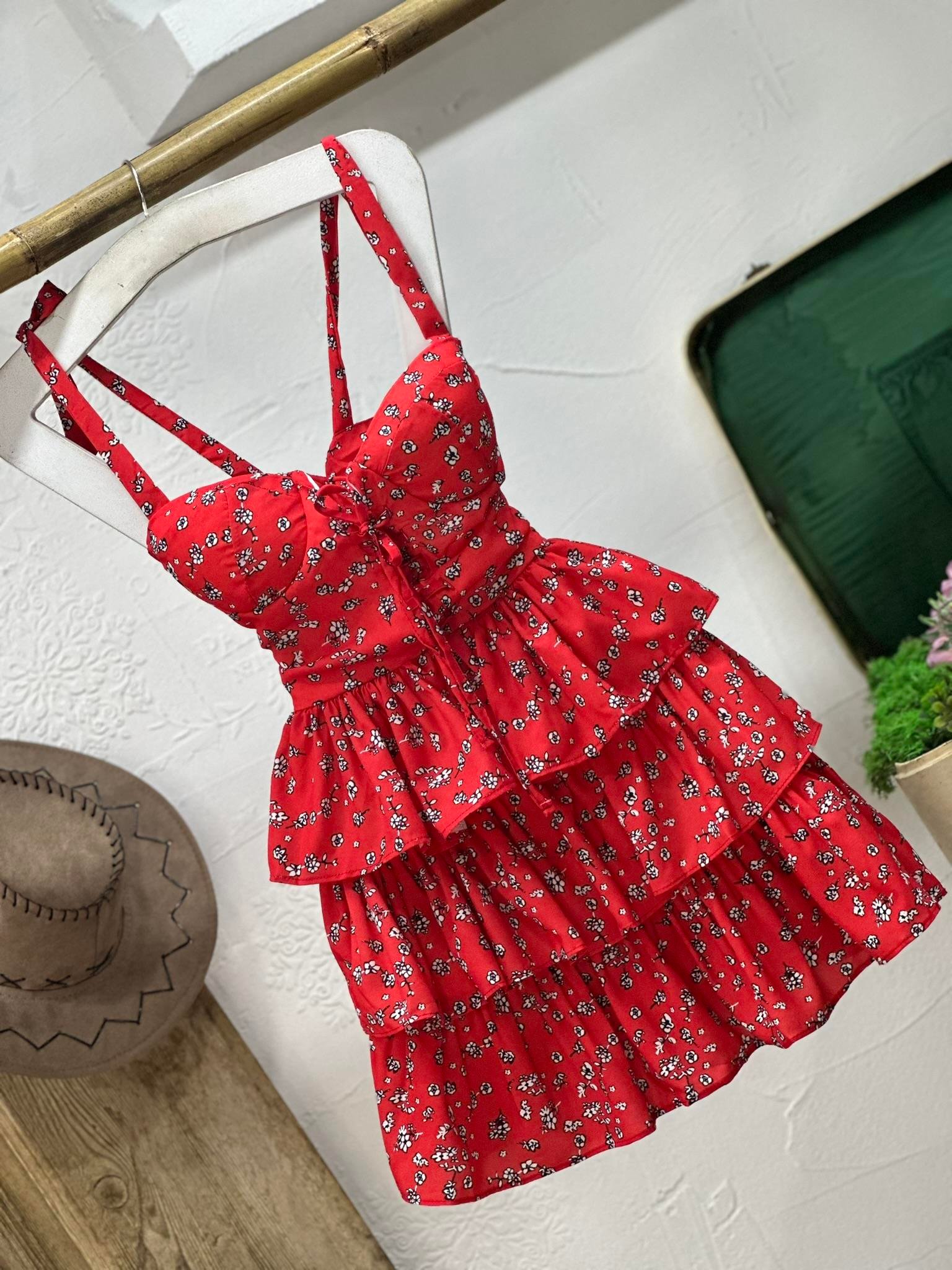 İthal Crep Kumaş Omuzlar Bağlamalı Kat Etekli Tasarım Elbise