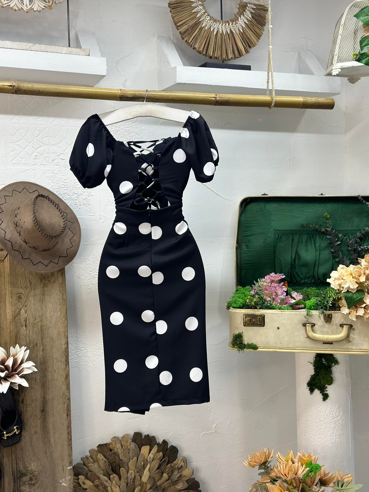 İthal Crep Kumaş Puantiye Desen Yan Yırtmaçlı Sırt Bağlama Detaylı Kalem Elbise