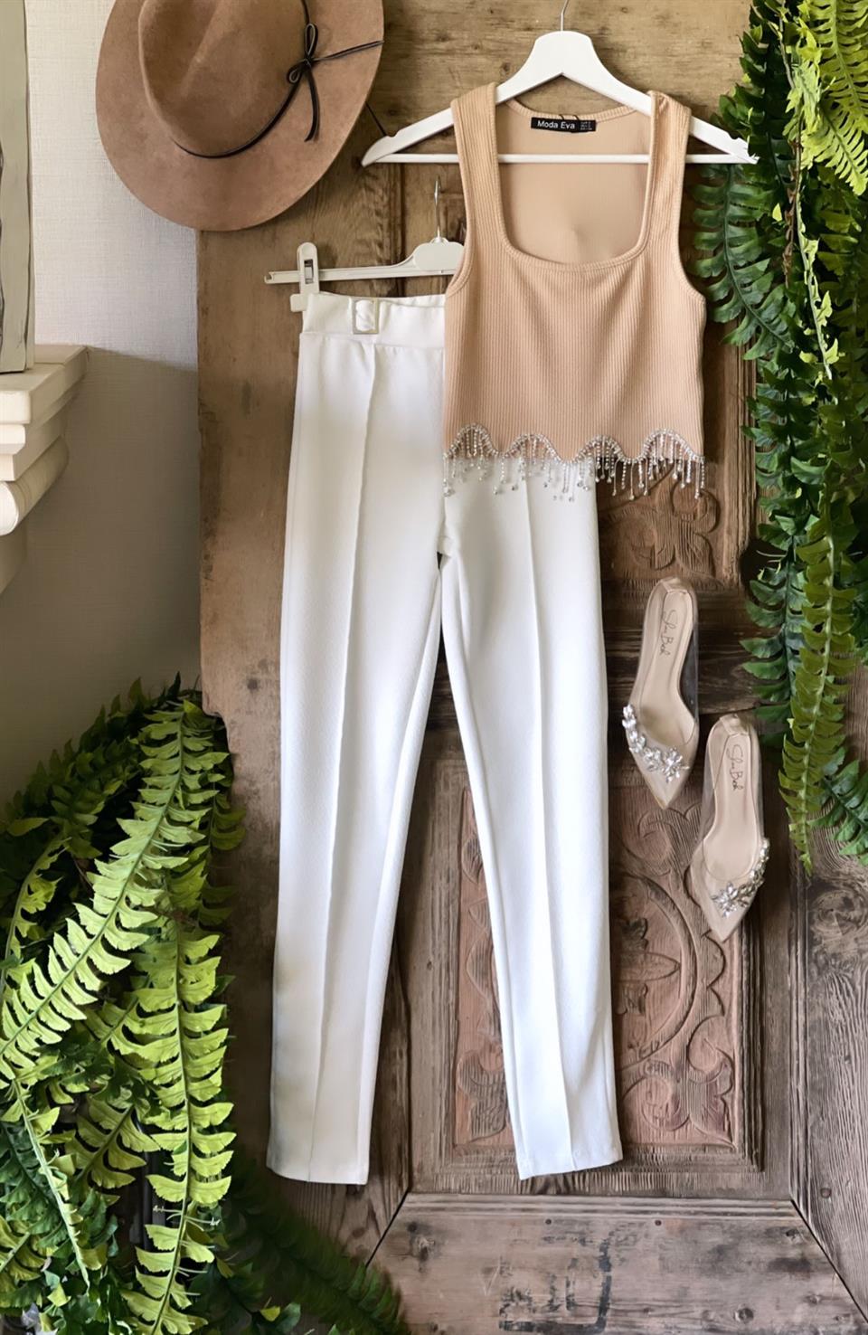 İthal Jakarlı Kumaş Kare Yaka Taş Zincirli Kolsuz Bluz