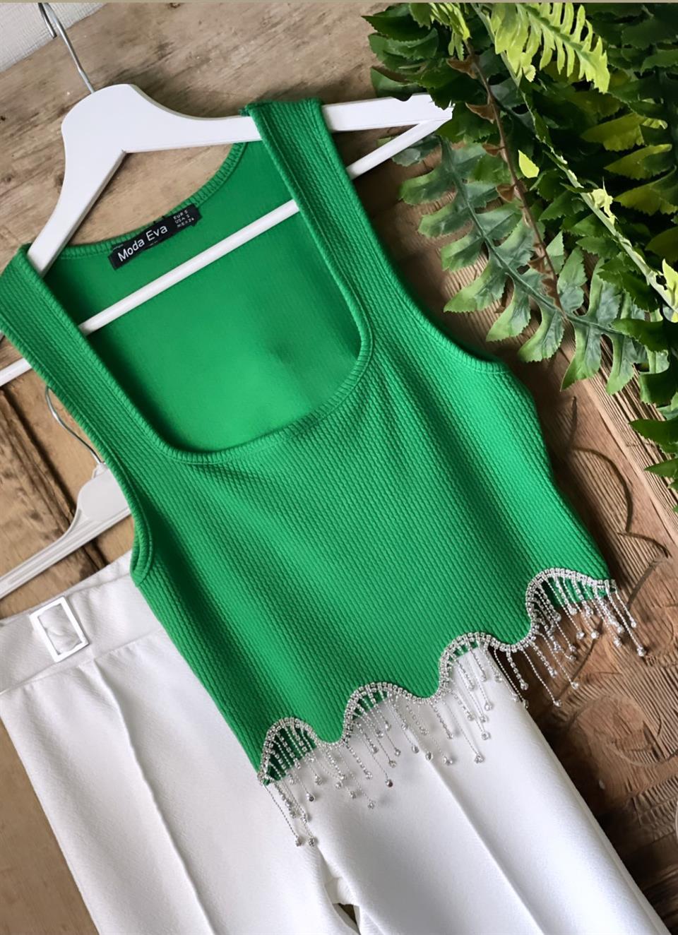 İthal Jakarlı Kumaş Kare Yaka Taş Zincirli Kolsuz Bluz