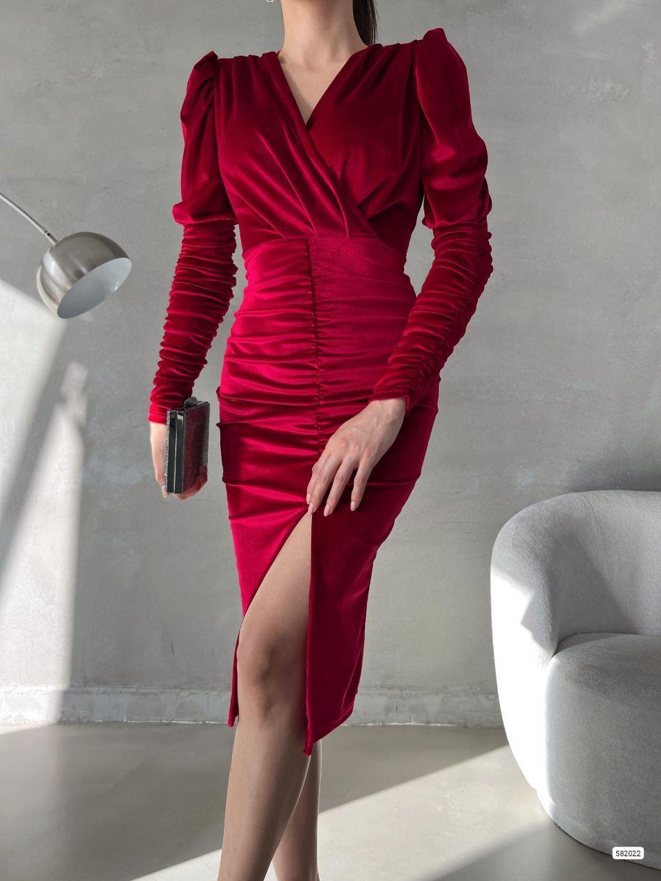 İthal Kadife Kumaş Drape Detaylı Önden Yırtmaçlı  