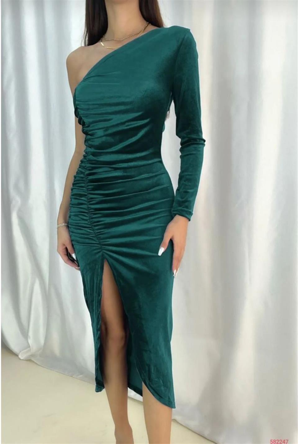 İthal Kadife Kumaş Drape Detaylı Yan Yırtmaçlı Tek Kol Midi Boy Elbise