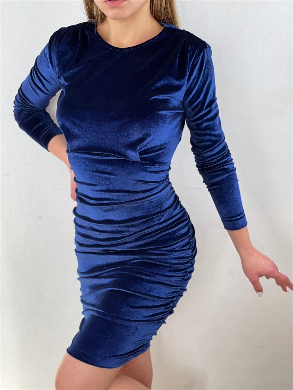 İthal Kadife Kumaş Drapeli Tasarım Elbise