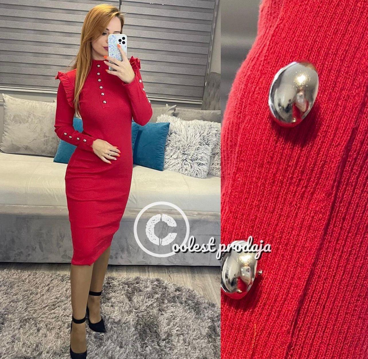 İthal Kaşkorse Kumaş Fırfır Detaylı Gümüş Düğme Detaylı Kırmızı Kalem Elbisemiz 