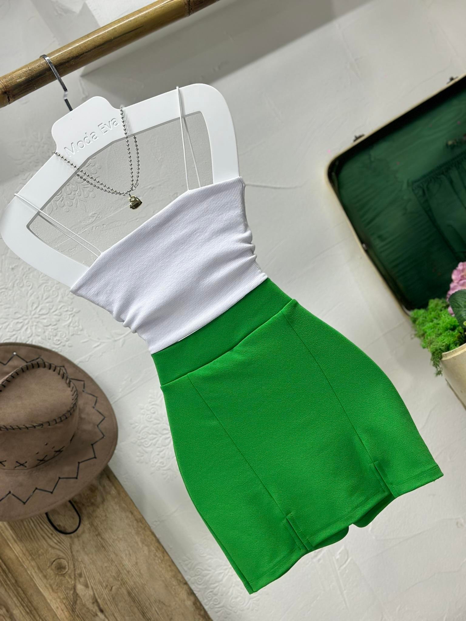 İthal Örme Crep Kumaş Çift Yırtmaçlı Şort Etek