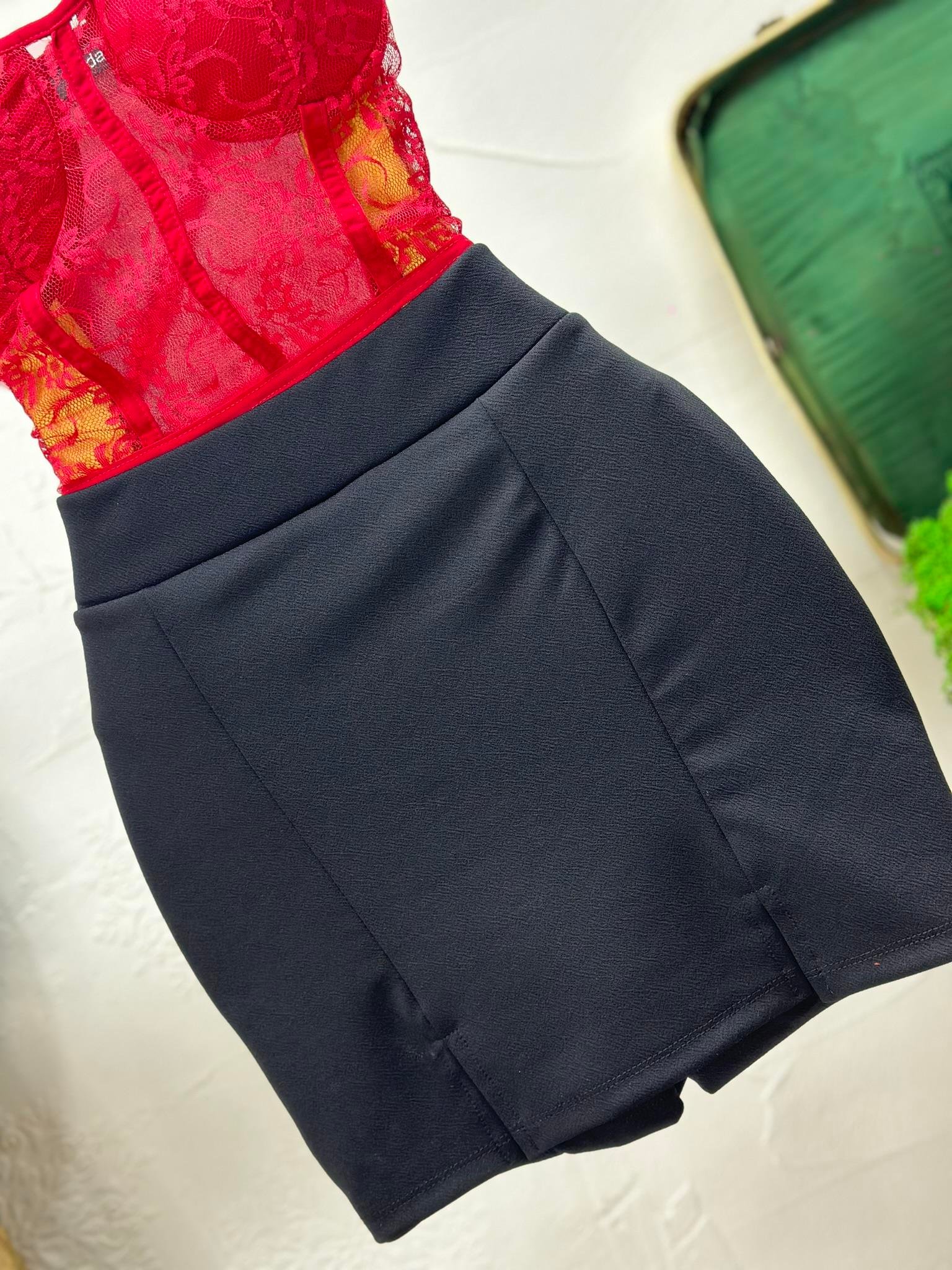 İthal Örme Crep Kumaş Çift Yırtmaçlı Şort Etek