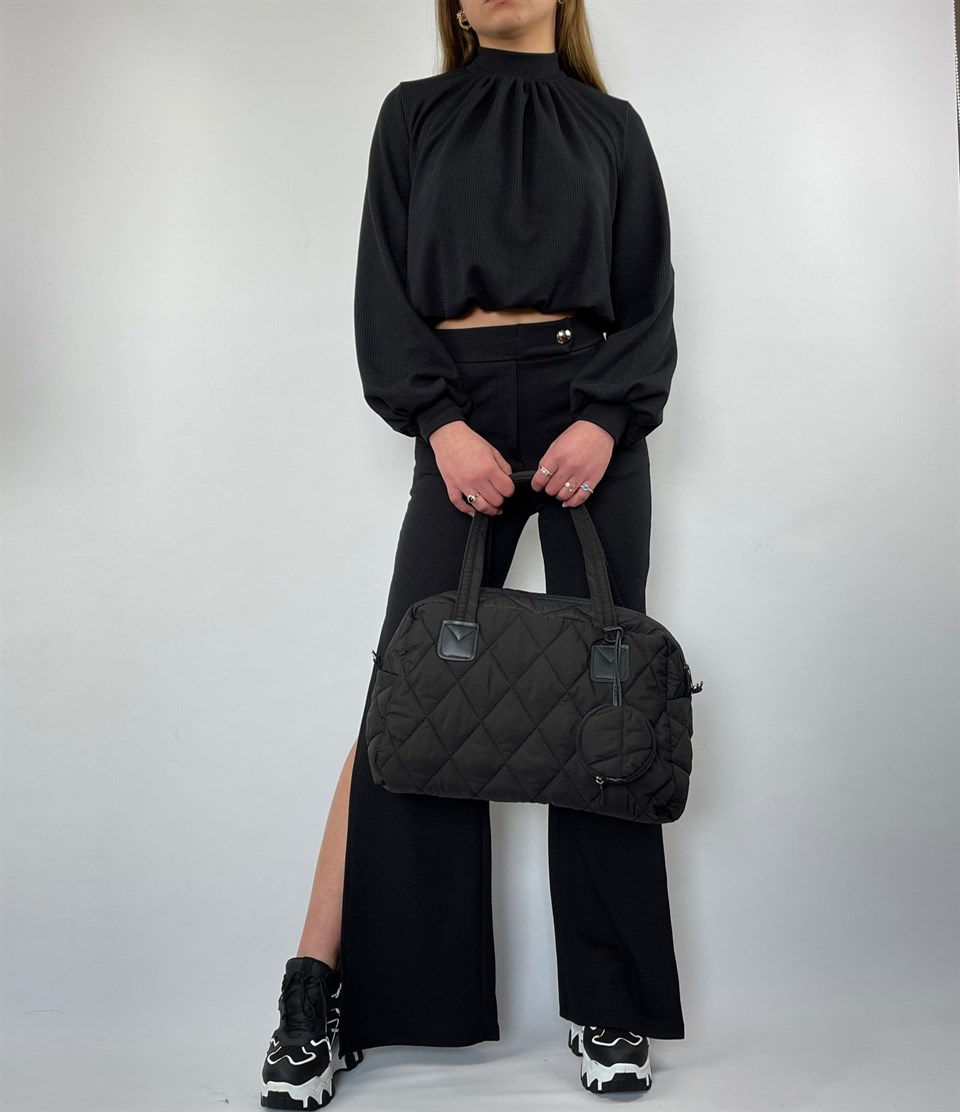 Jakarlı Kumaş Büzgülü Tasarım Bluz 