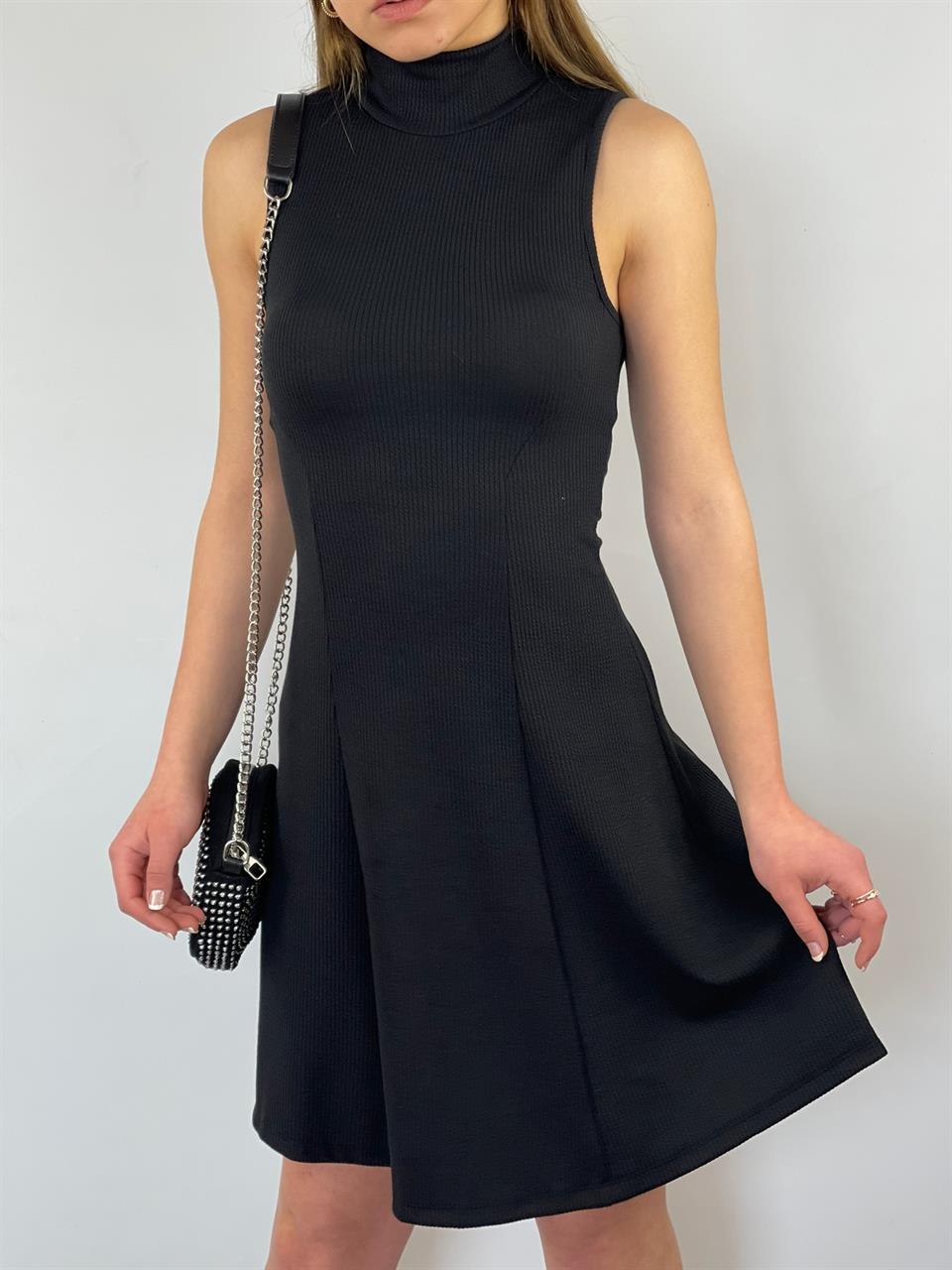 Jakarlı Kumaş Dik Yaka Kloş Elbise Kemer ve Aksesuarlar Hariçtir