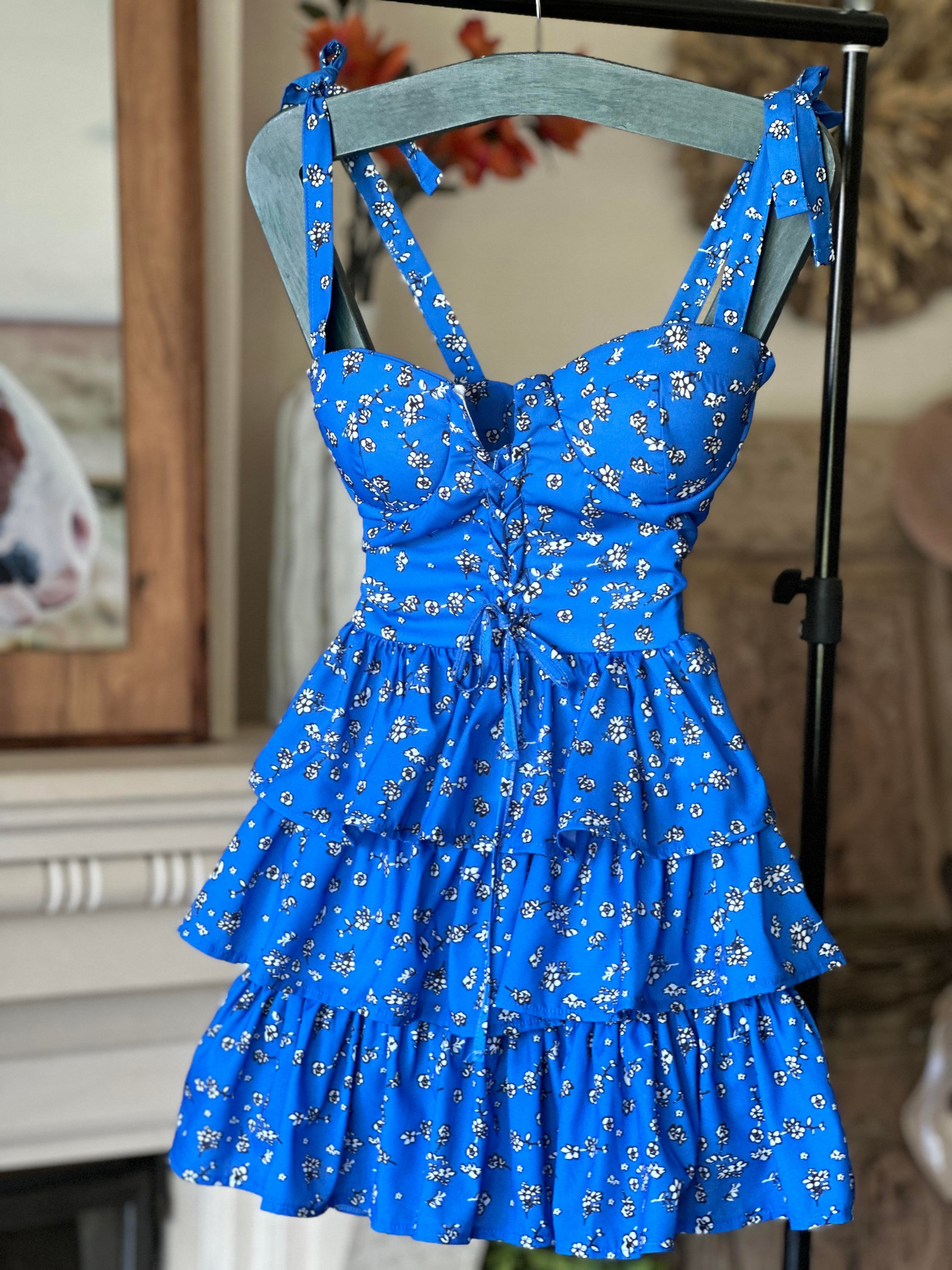 Jenifer Kumaş Çıtır Desen Kuşgözü Detay Kat Etekli Renkli Elbise