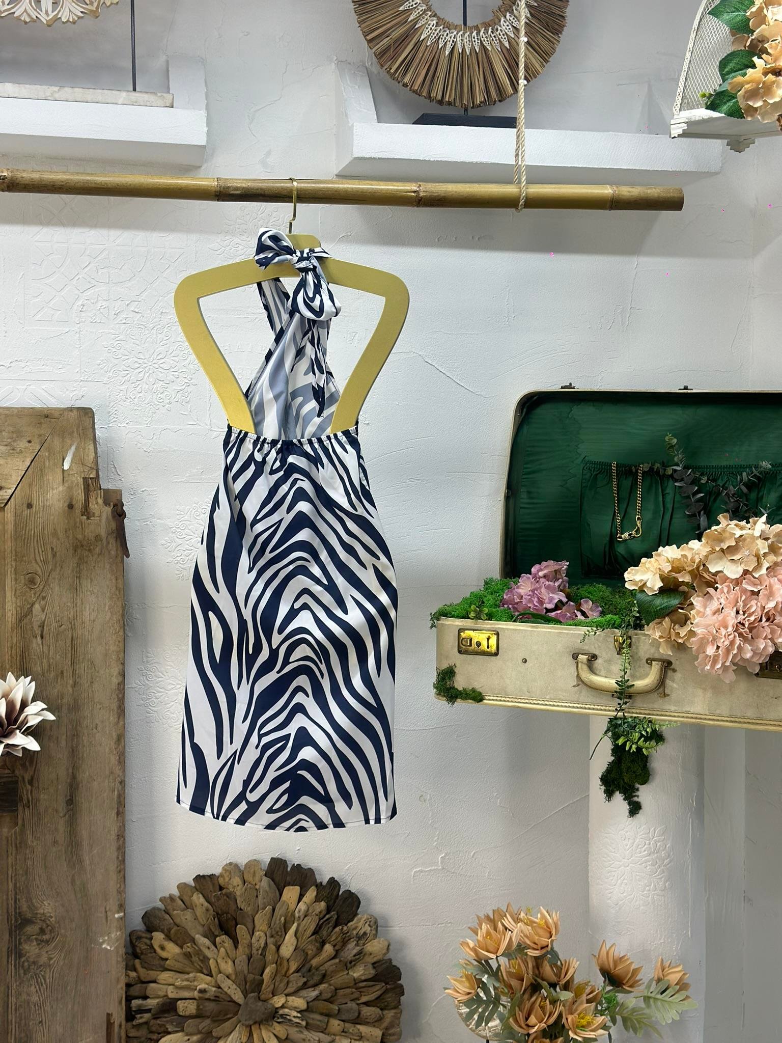 Jenifer Kumaş Dalga Desenli Lacivert Beyaz Elbise