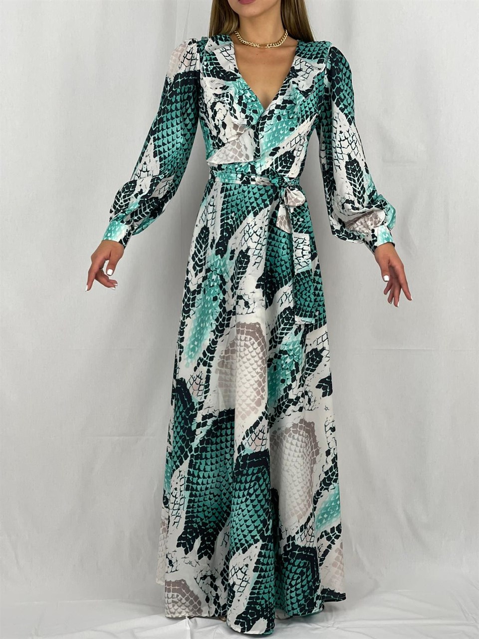 Jenifer Kumaş Yılan Desen Anvalop Model Uzun Elbise