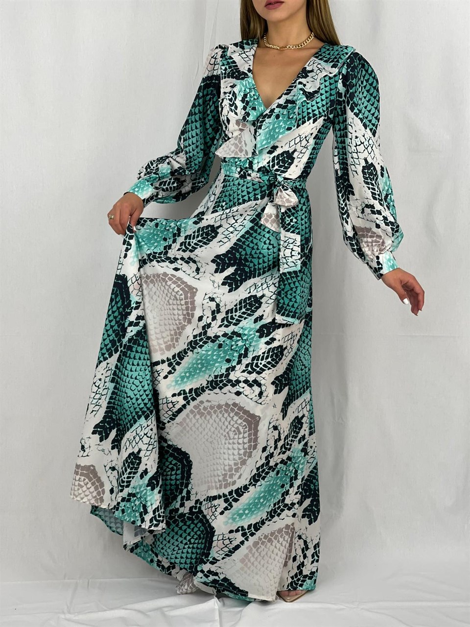 Jenifer Kumaş Yılan Desen Anvalop Model Uzun Elbise
