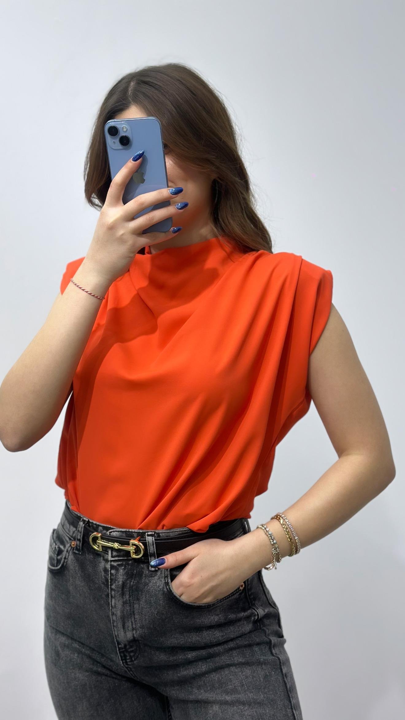 Jesica Kumaş Vatkalı Yaka Drapeli Bluz Turuncu