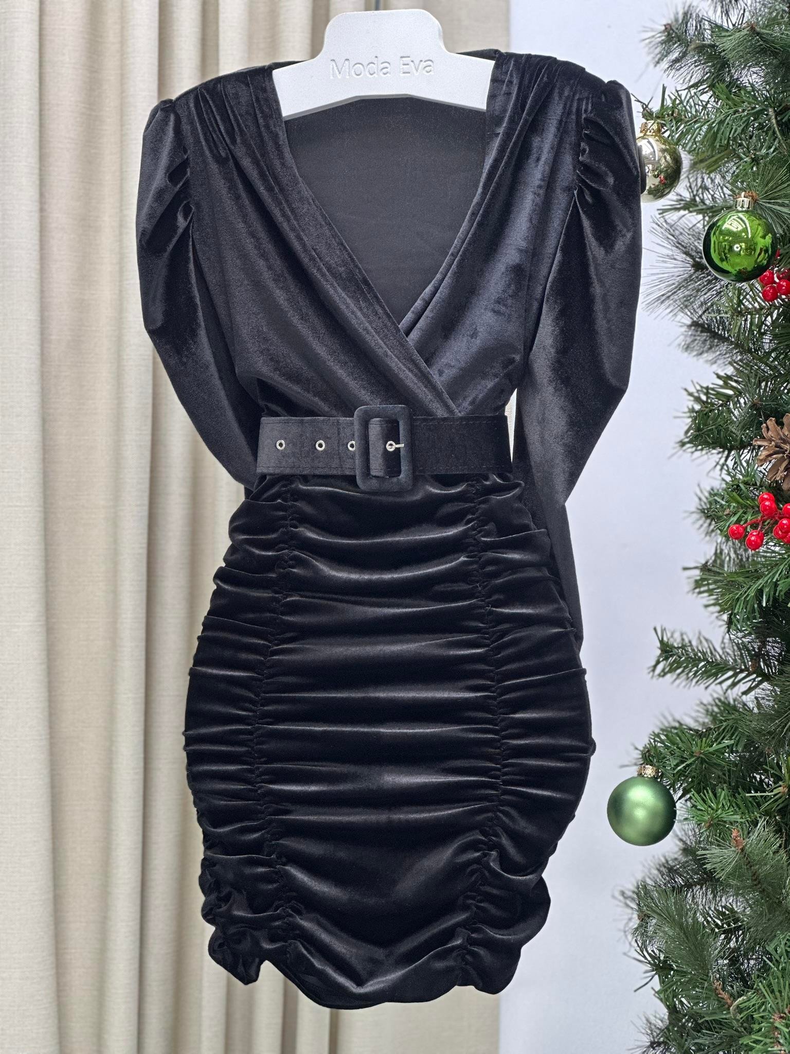 Kadife Kaplama Kemerli Drapeli Elbisemiz Siyah