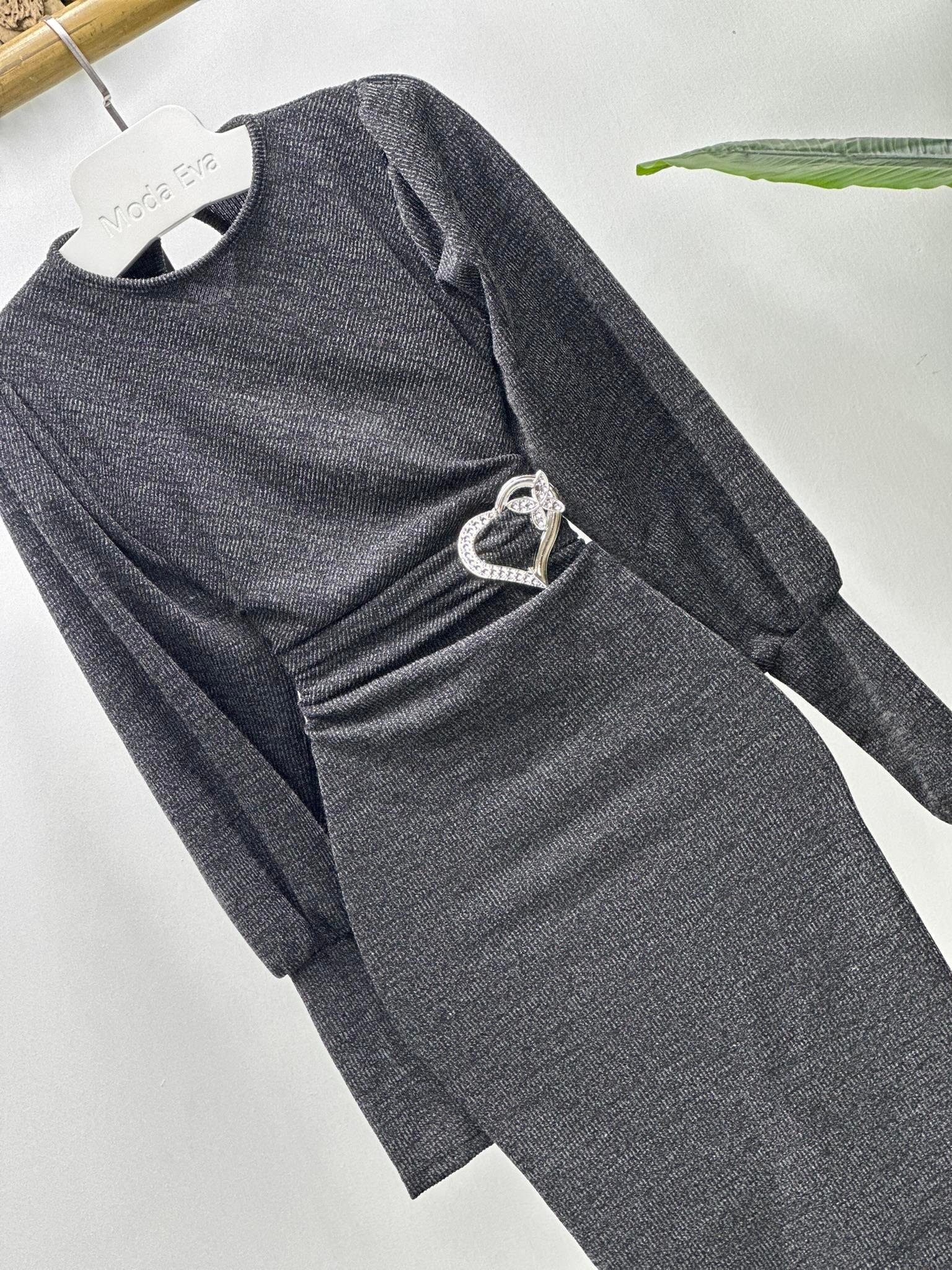 Kalp Aksesuar Detaylı Balon Kol Kalem Elbise 