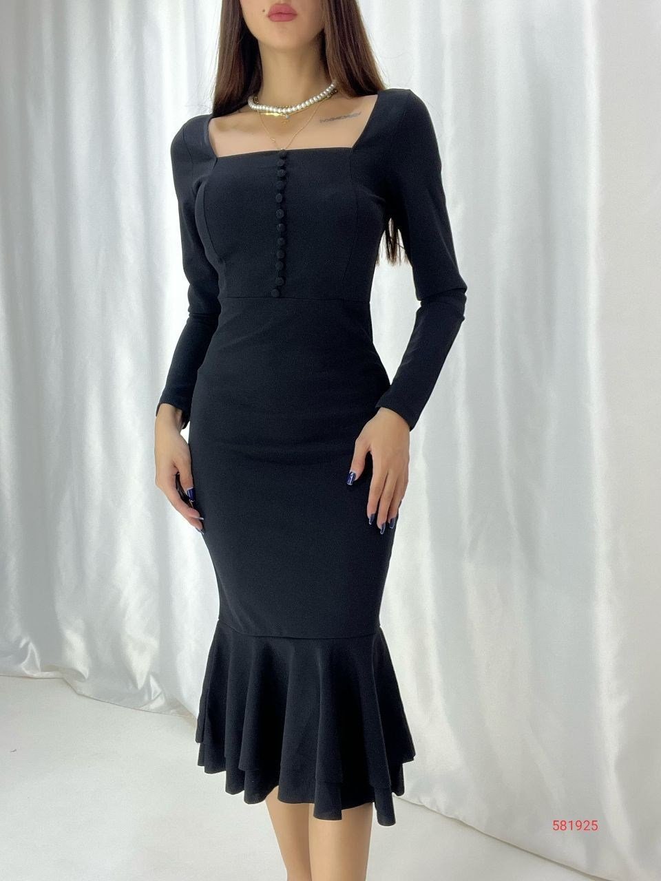 Kaplama Düğmeli Eteği Volanlı Midi Balık Elbise