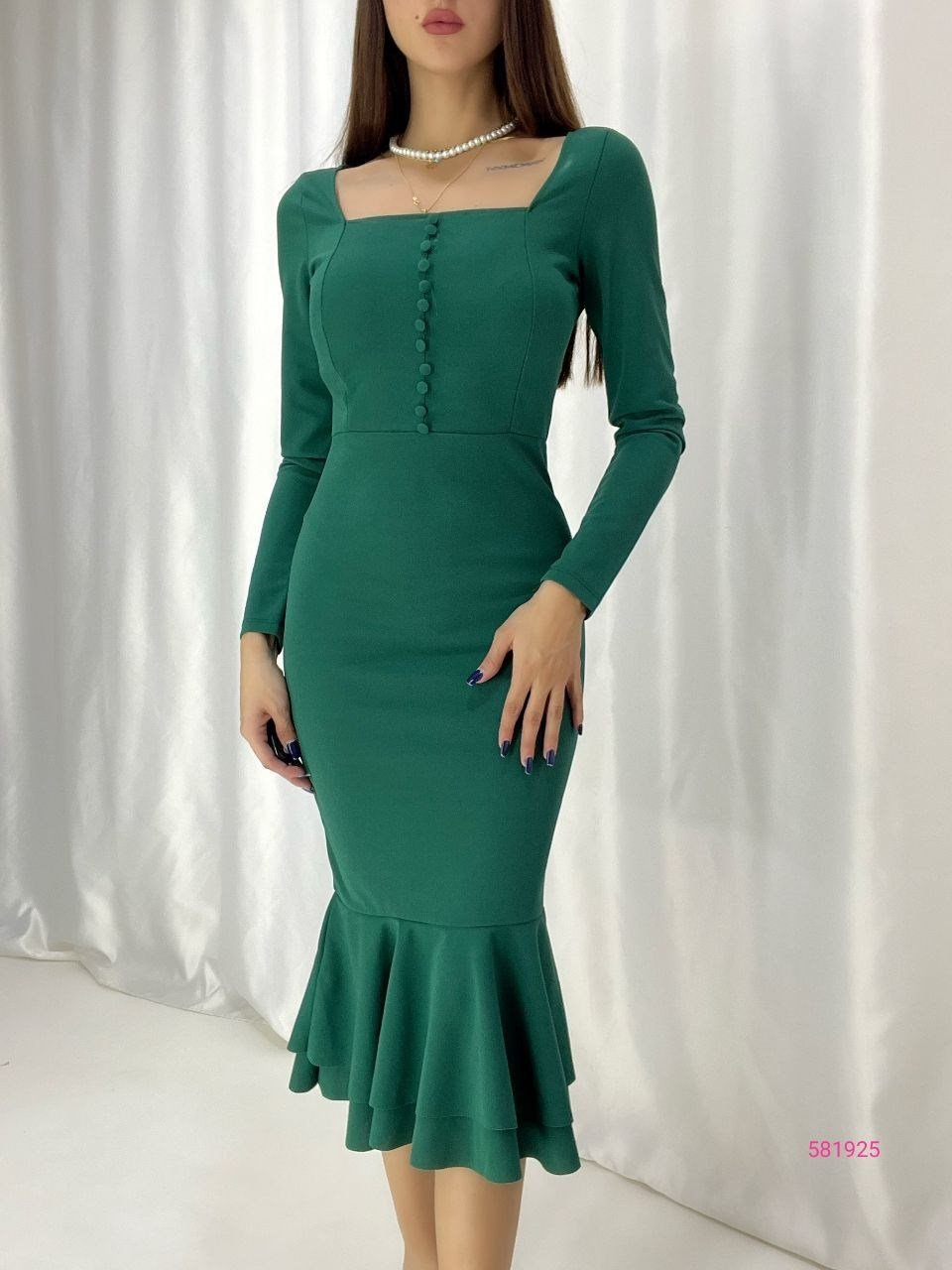 Kaplama Düğmeli Eteği Volanlı Midi Balık Elbise