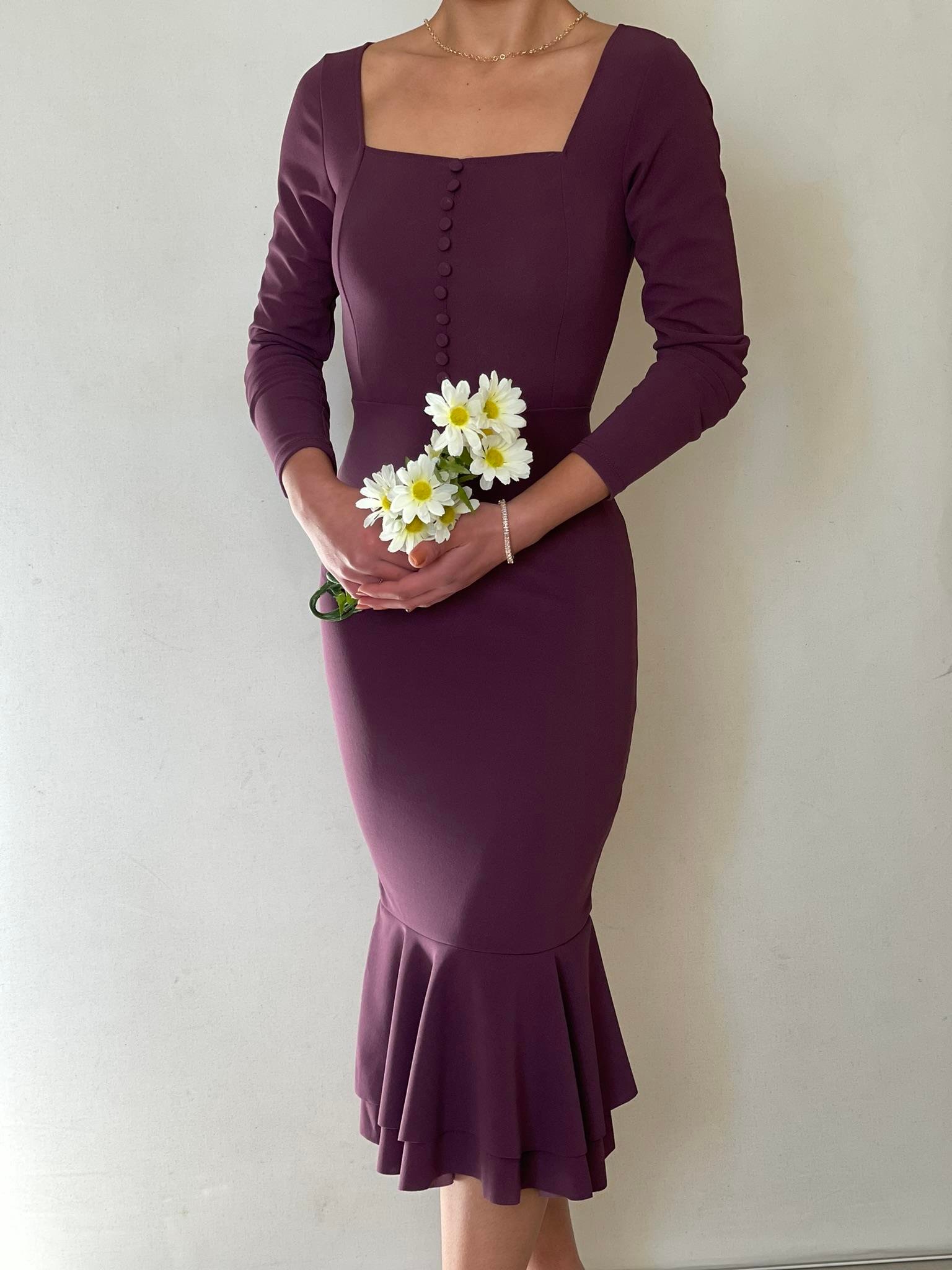 Kaplama Düğmeli Eteği Volanlı Midi Balık Elbise