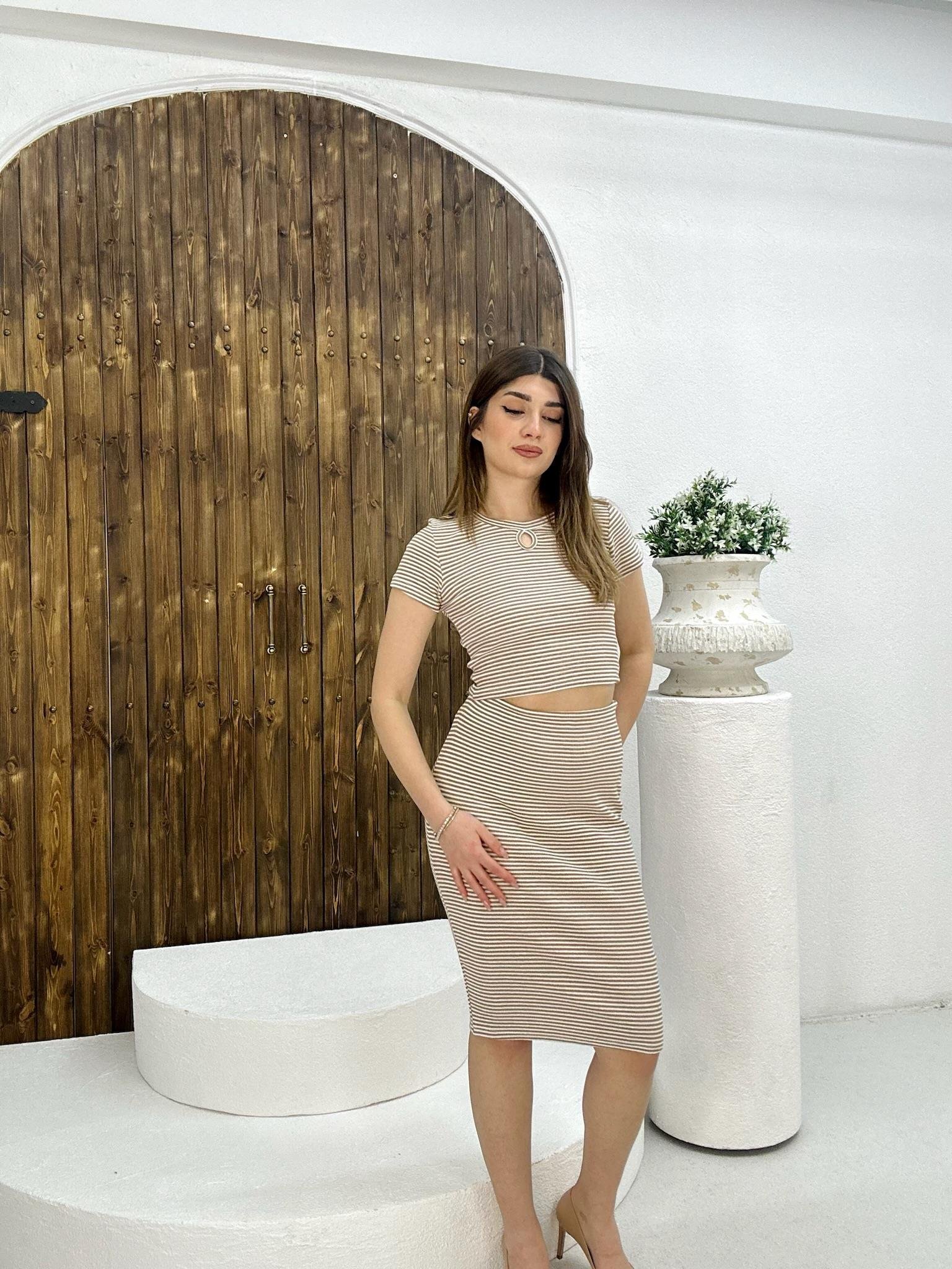 Kaşkorse Kumaş Damla Yaka İkili Takım