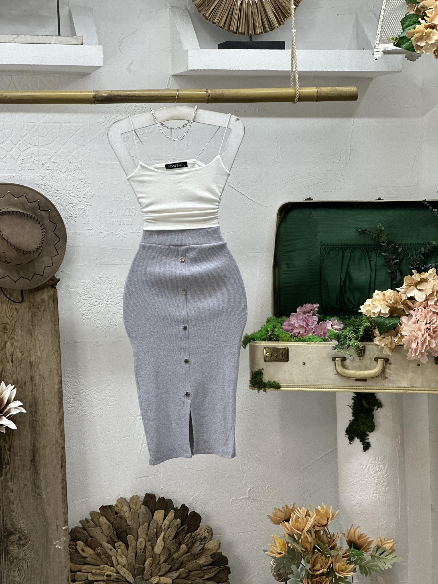 Kaşkorse Kumaş Düğme Detay Kalem Eteğimiz 