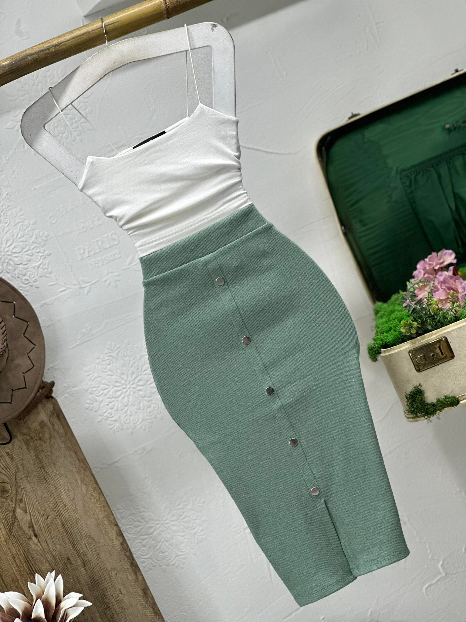 Kaşkorse Kumaş Düğme Detay Kalem Eteğimiz 