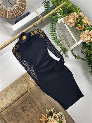 Kaşkorse Kumaş Flog Tül Detaylı Siyah Kalem Elbise