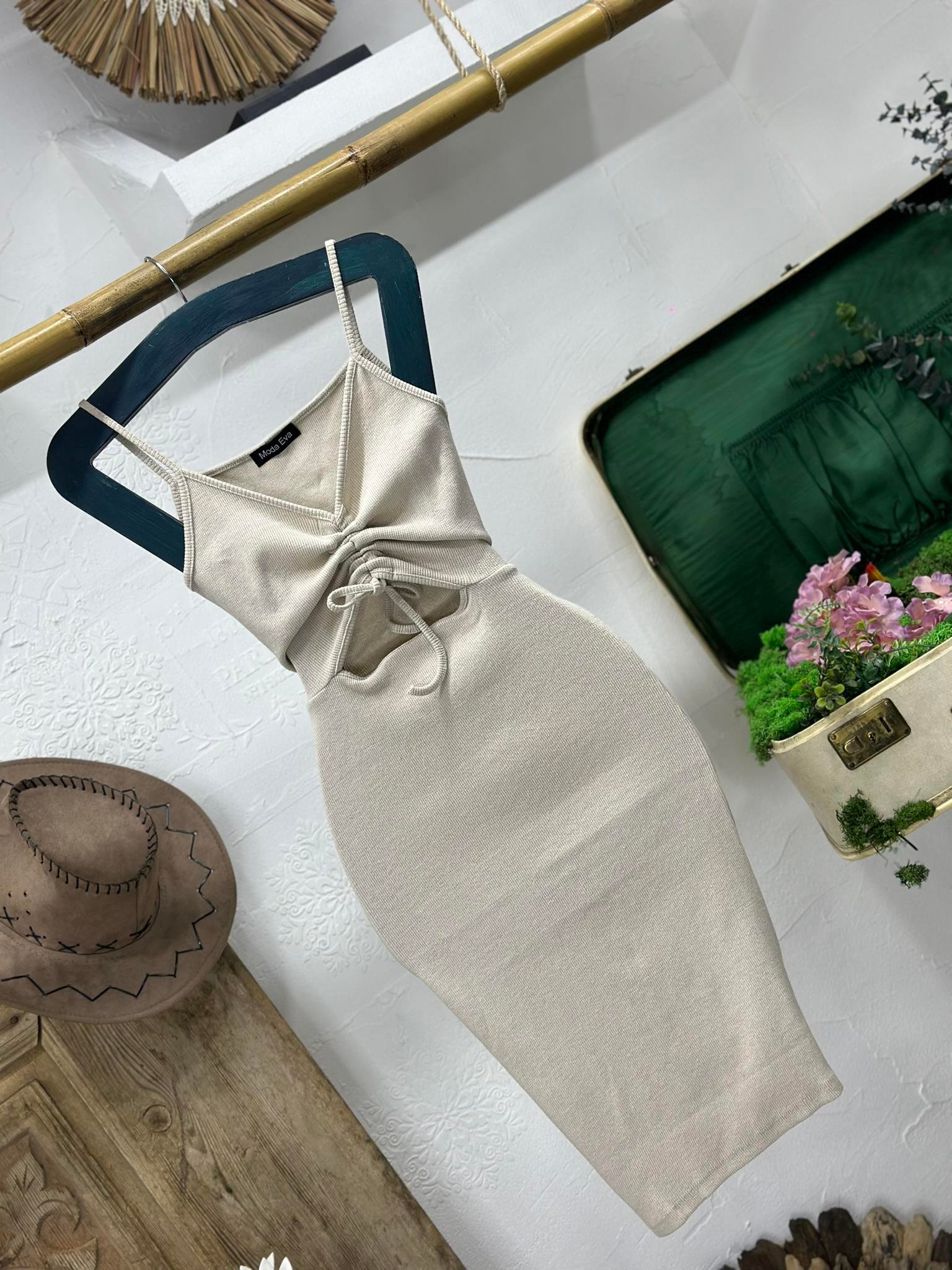 Kaşkorse Kumaş Göğüs Büzgülü Likralı Elbise