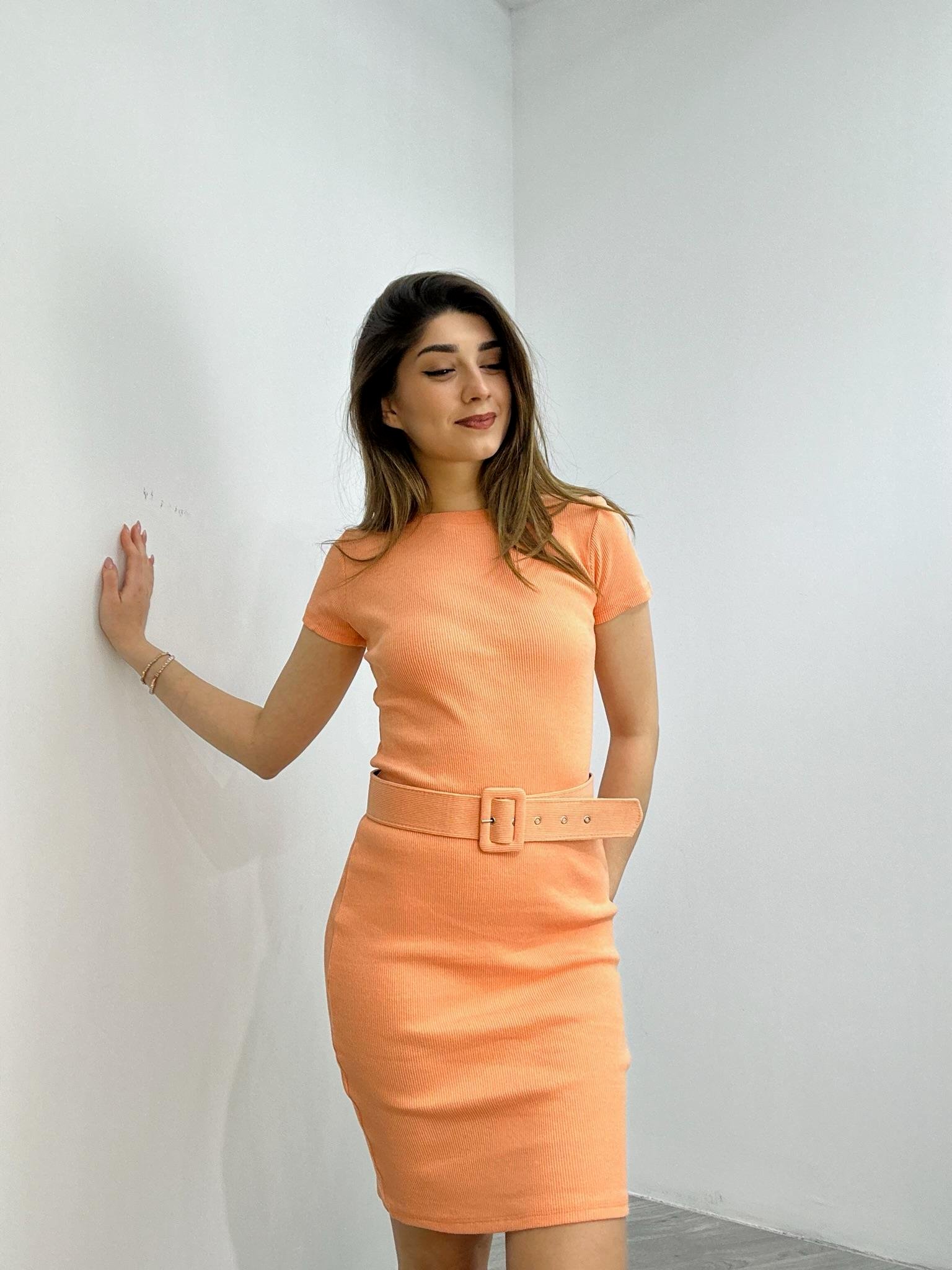 Kaşkorse Kumaş Kaplama Kemerli Kısa Kollu  Kalem Elbise 