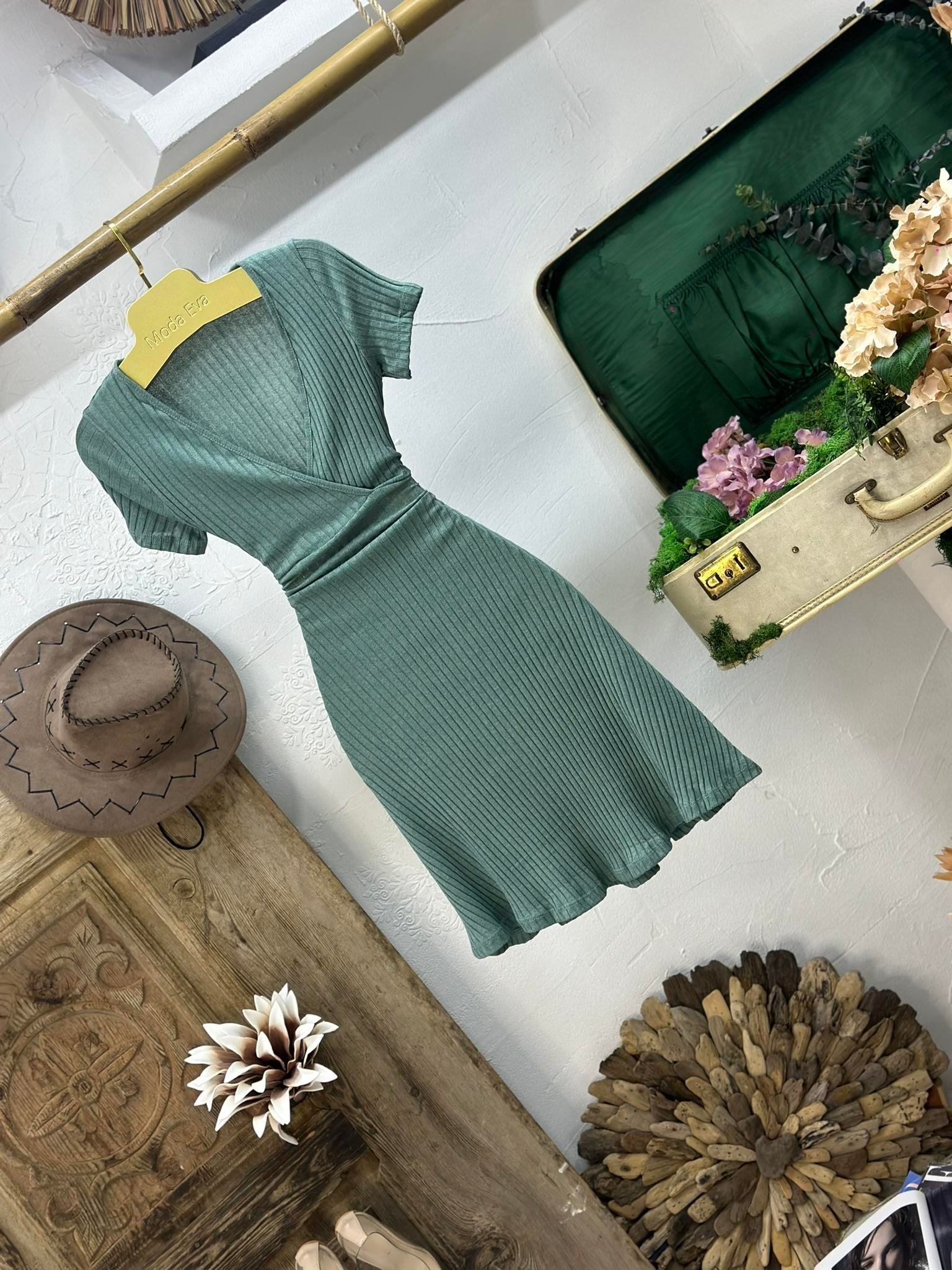 Kaşkorse Kumaş Kruvaze Yaka Kloş Elbise