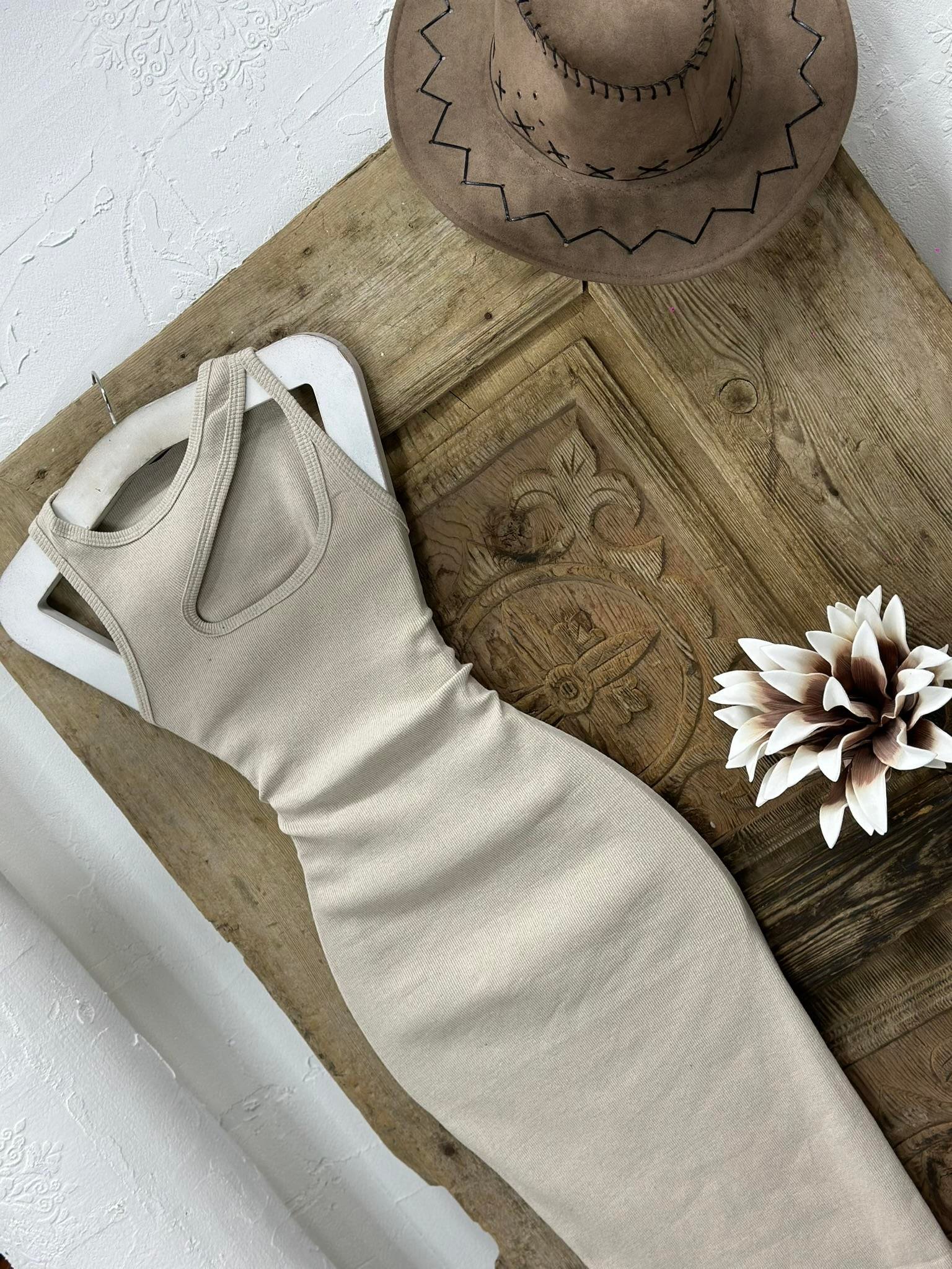 Kaşkorse Kumaş Yaka Detay Kalın Askılı Kalem Elbisemiz 