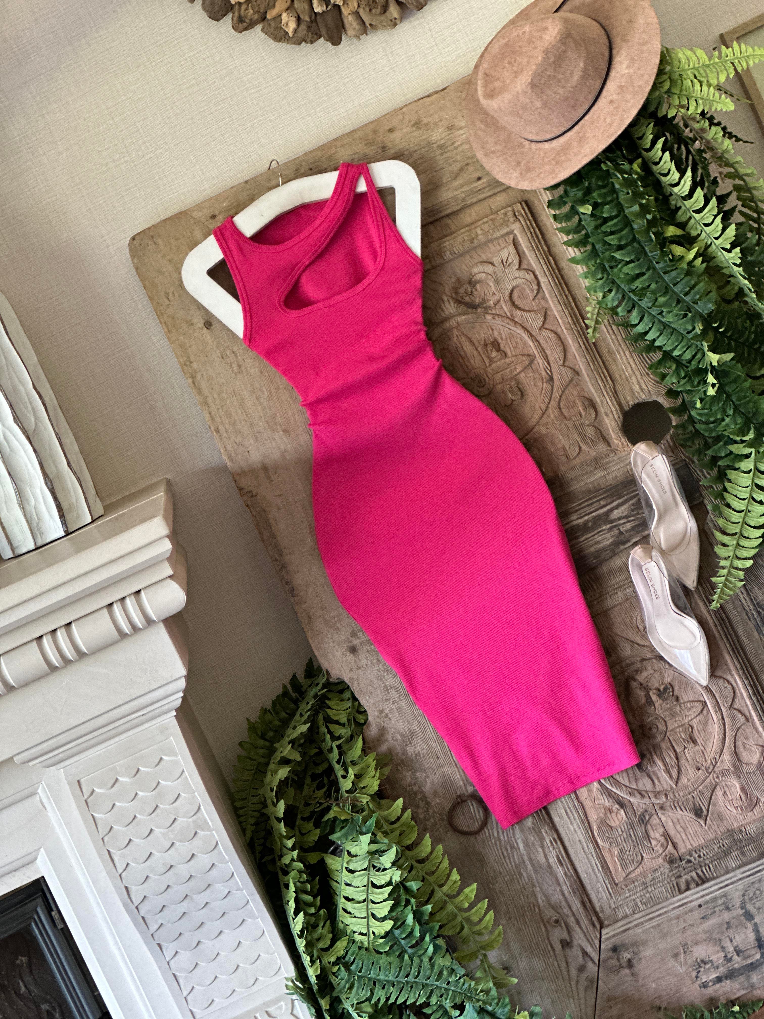 Kaşkorse Kumaş Yaka Detay Kalın Askılı Kalem Elbisemiz 