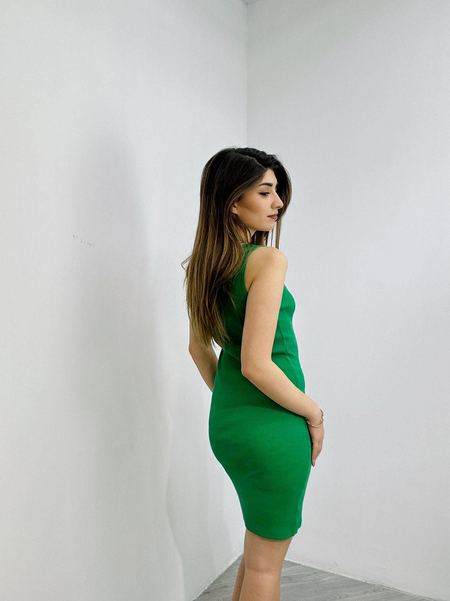 Kaşkorse Kumaş Yaka Düğmeli Kolsuz Elbise