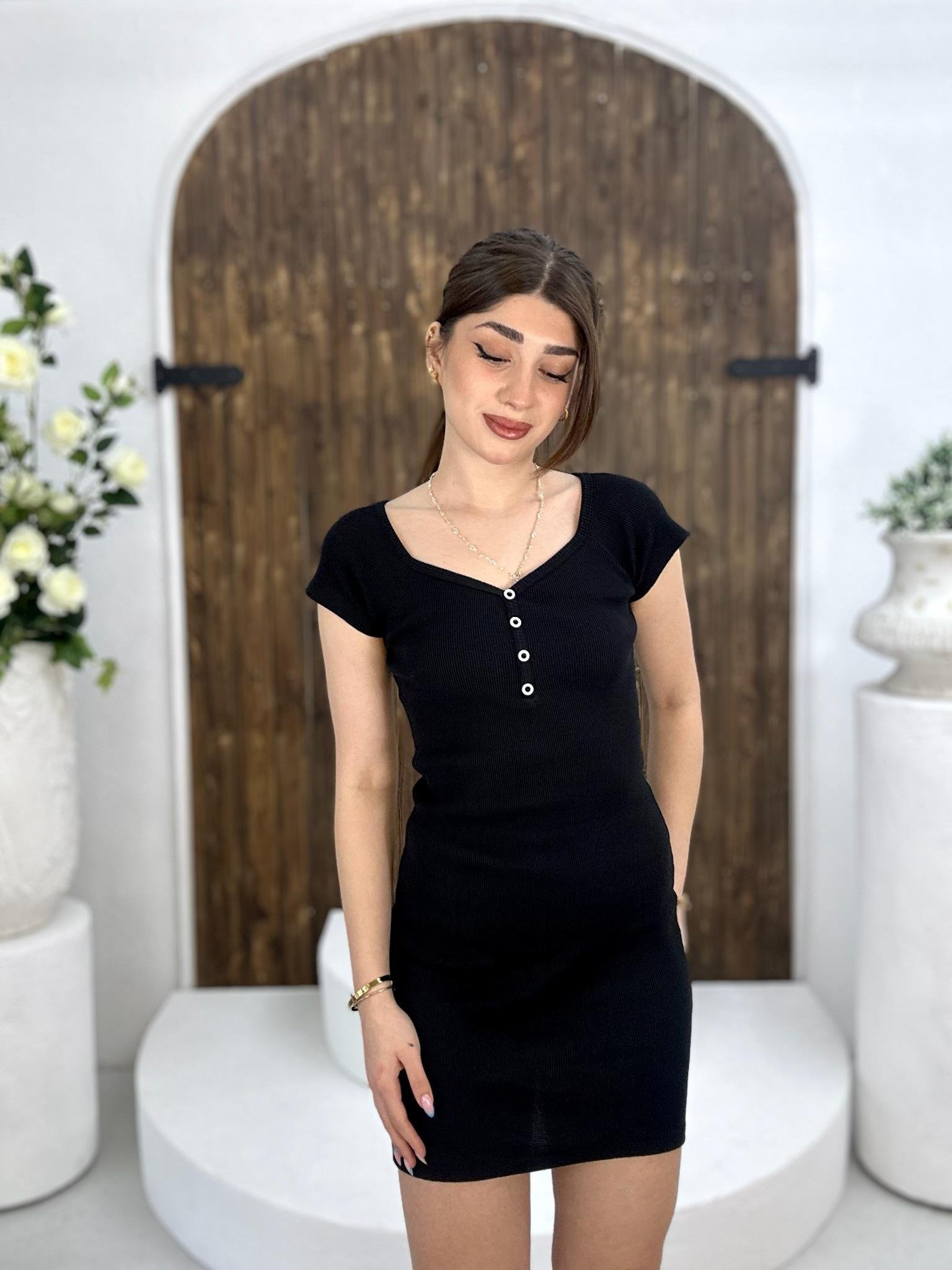 Kaşkorse Kumaş Yakası Düğmeli Kısa Kollu Elbise