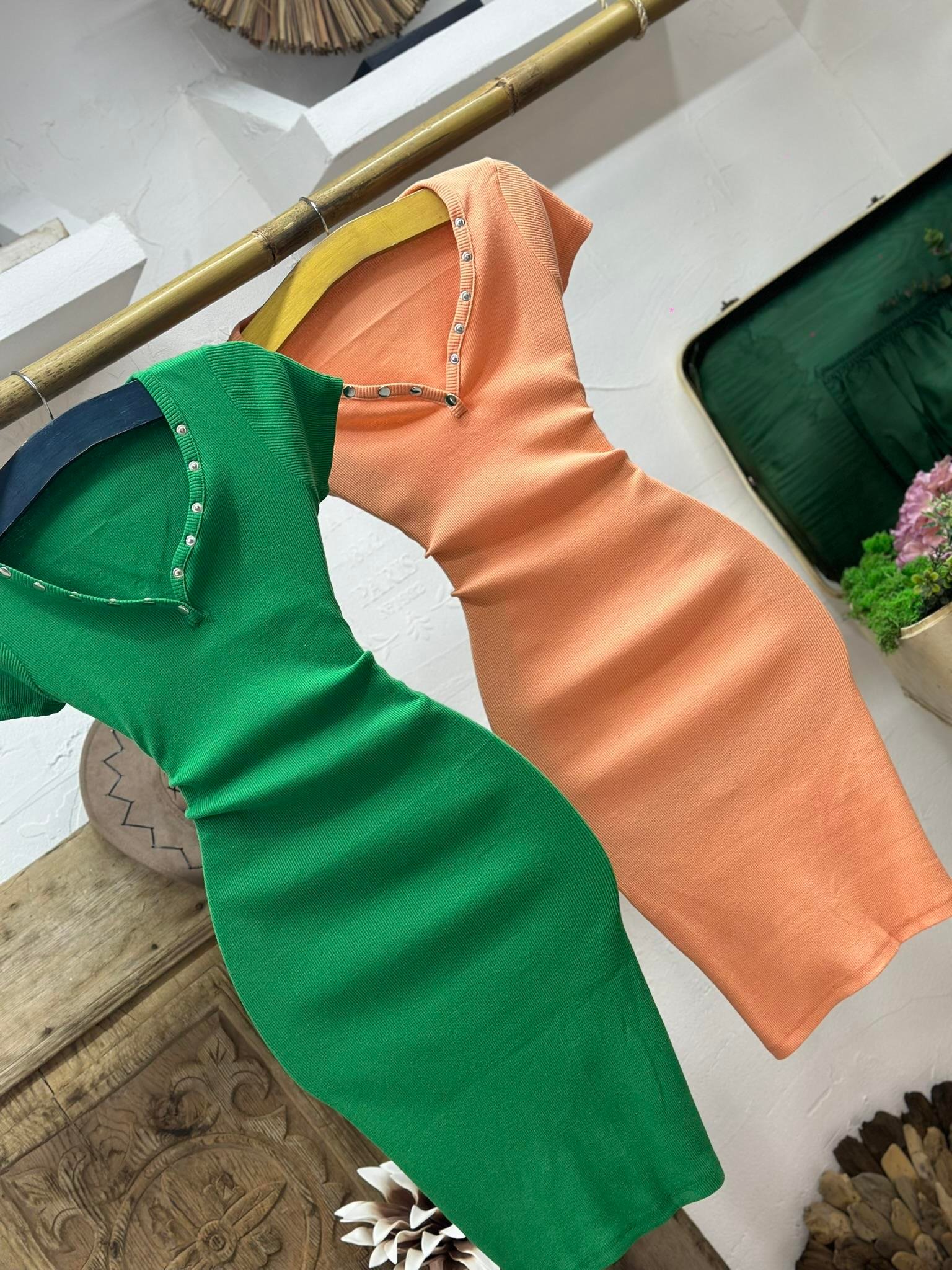 Kaşkorse Kumaş Yakası Patlı Kısa Kollu Kalem Elbise