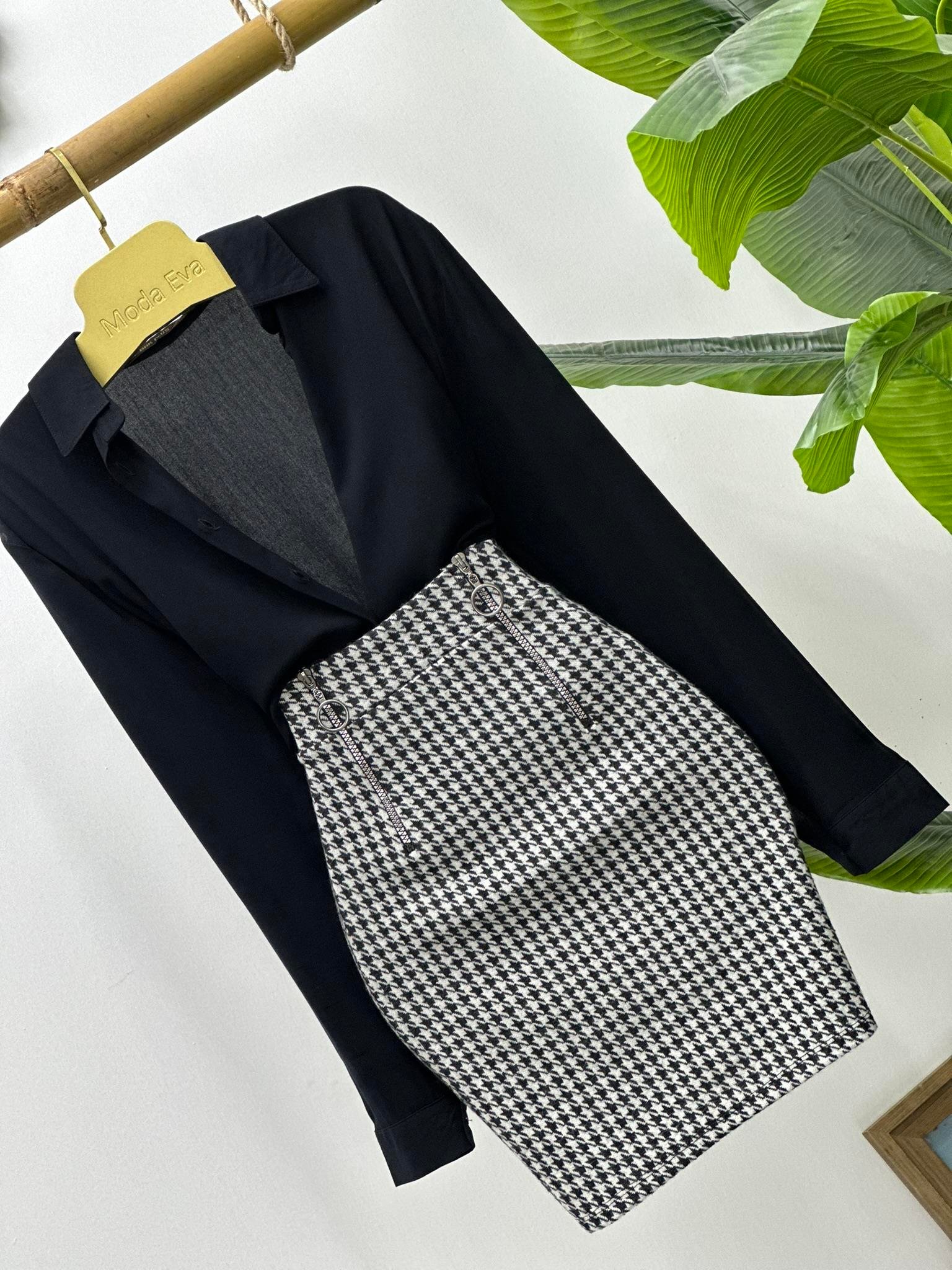 Kazayağı Desen  Önde Çift Fermuar Detaylı Mini Siyah Beyaz Etek