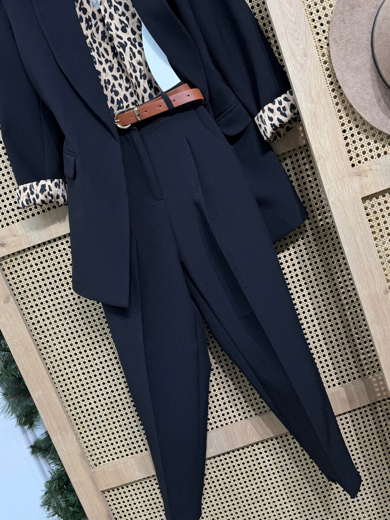 Kemerli Pileli Palazzo Siyah