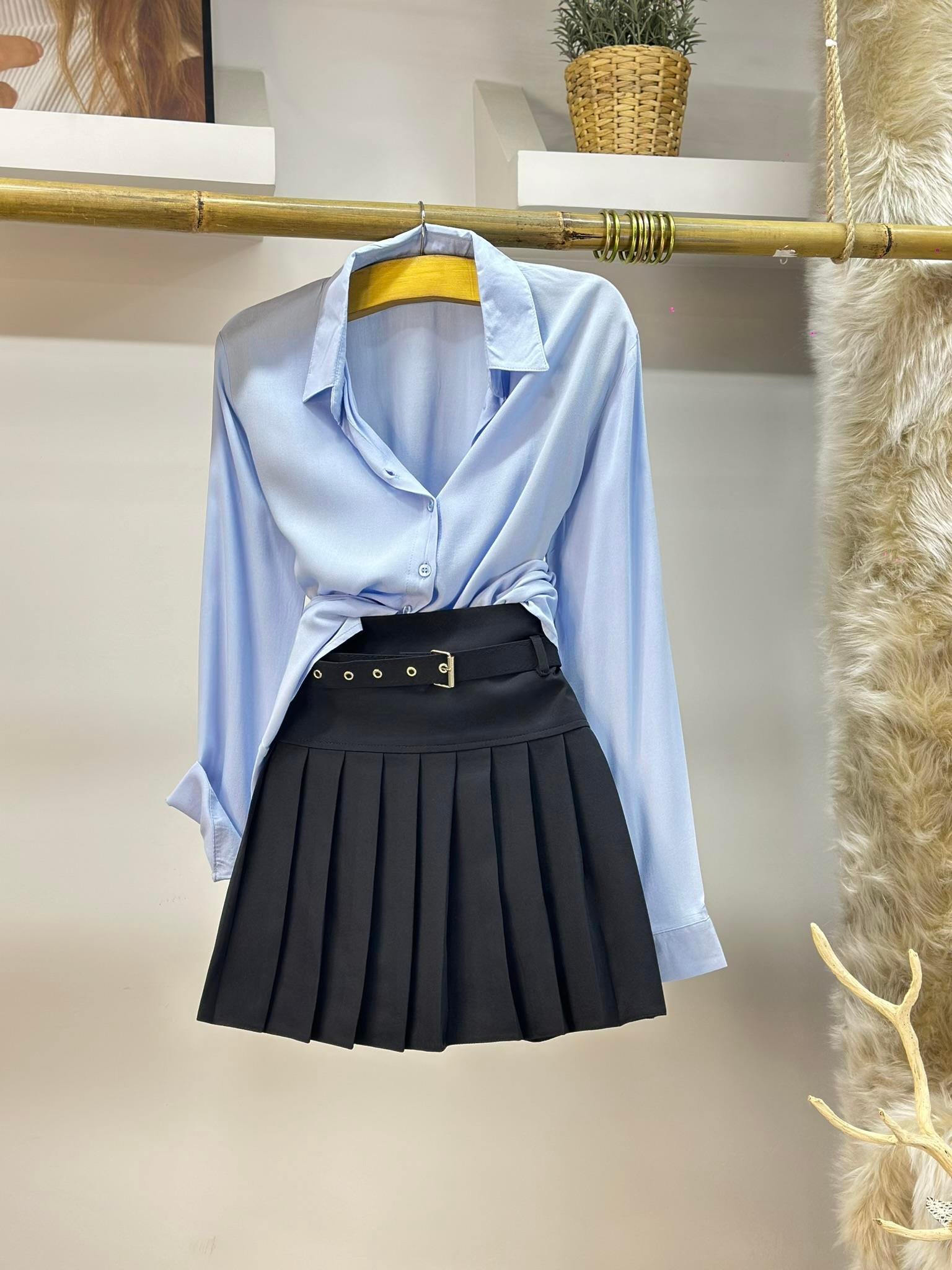 Kol Yaka Manşetli Çizgili Gömlek