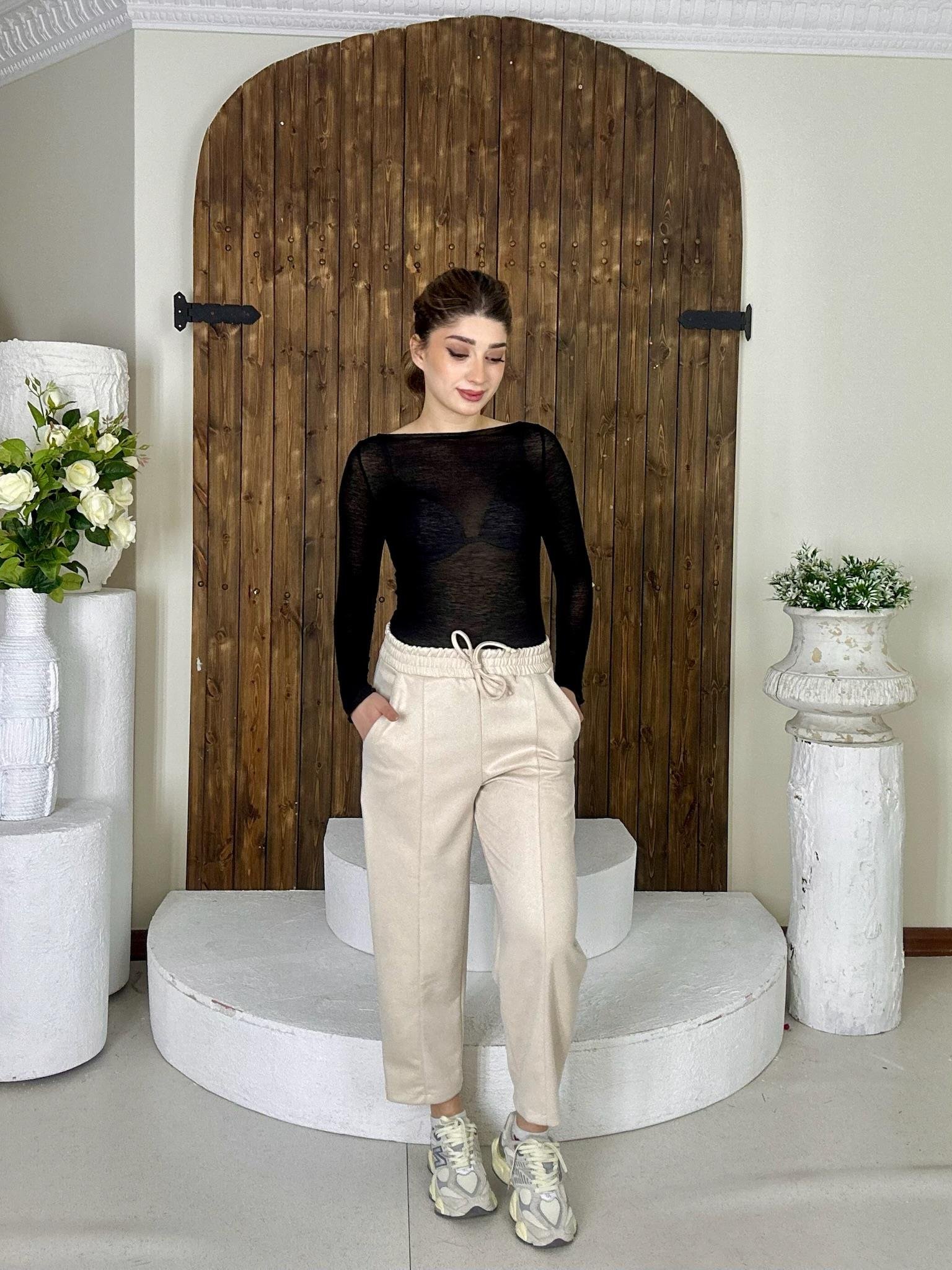 Krem Süet Kumaş Çimalı Havuç Pantolon 