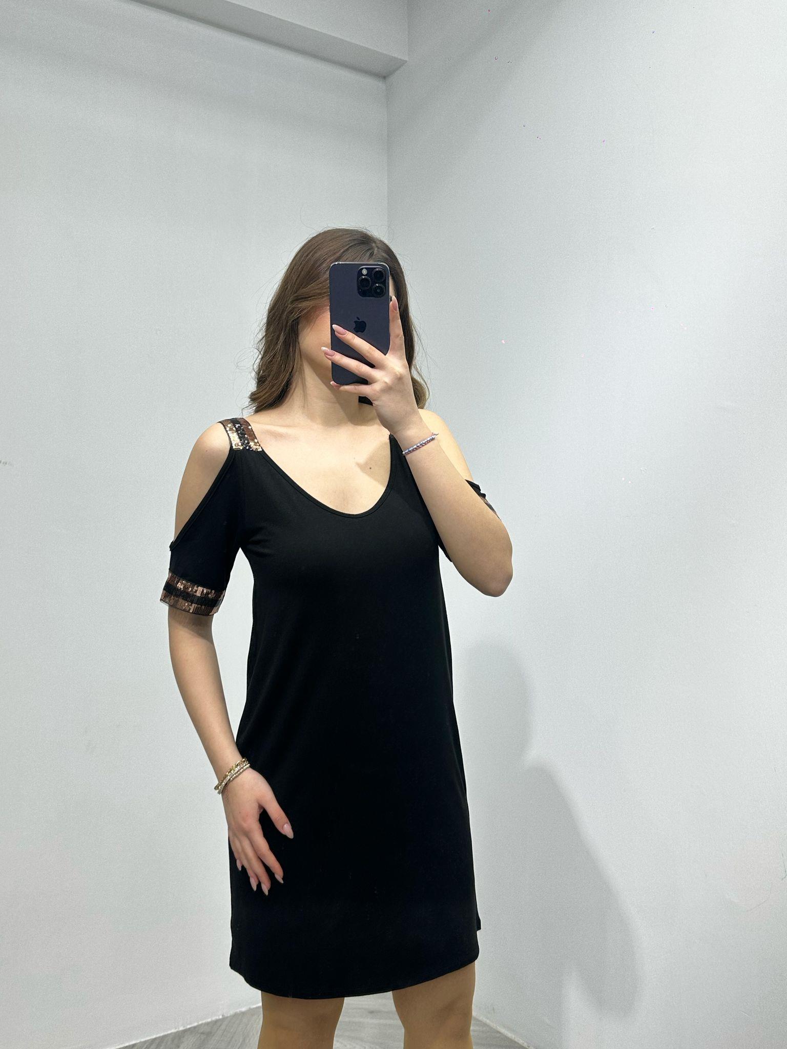 Kristal Pamuk Kumaş Rahat Kalıp Payet Detay Elbise Siyah