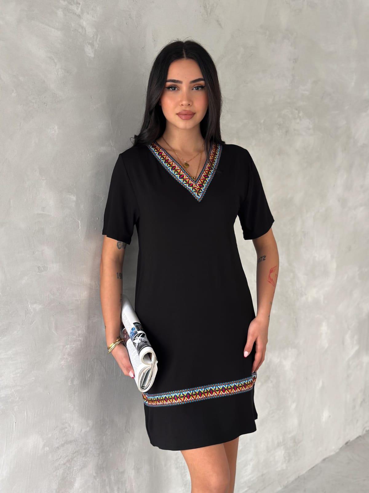 Kristal Pamuk Kumaş Zebra Desen Asimetrik Volanlı Elbise Siyah