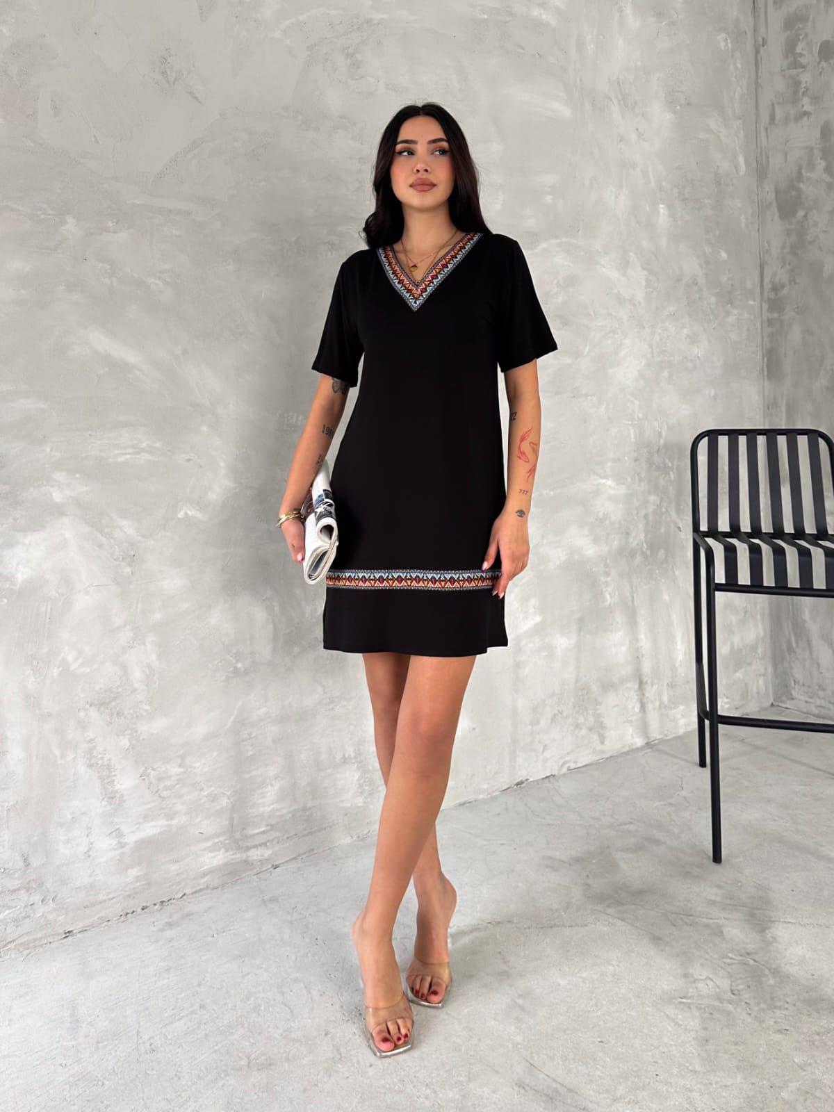 Kristal Pamuk Kumaş Zebra Desen Asimetrik Volanlı Elbise Siyah