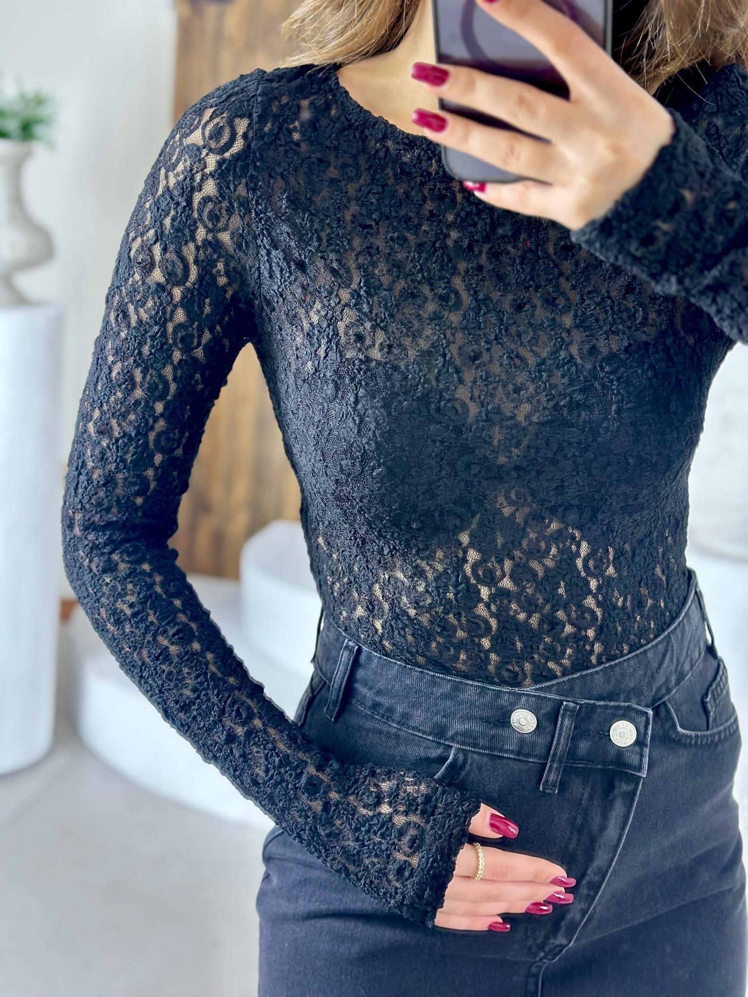 Likralı Dantel Kayık Yaka Bluz Siyah