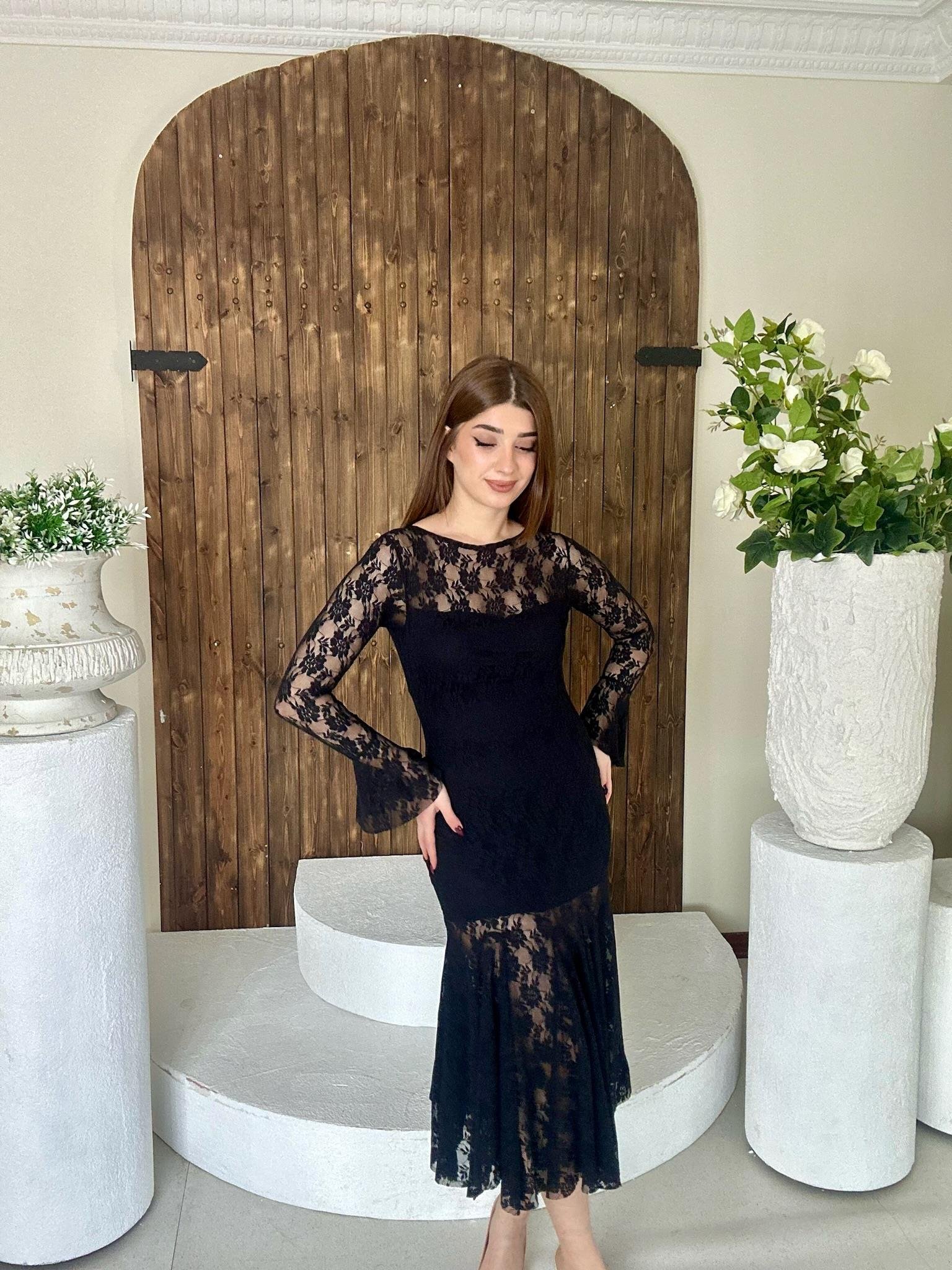 Likralı Dantel Kumaş Midi Boy Elbise