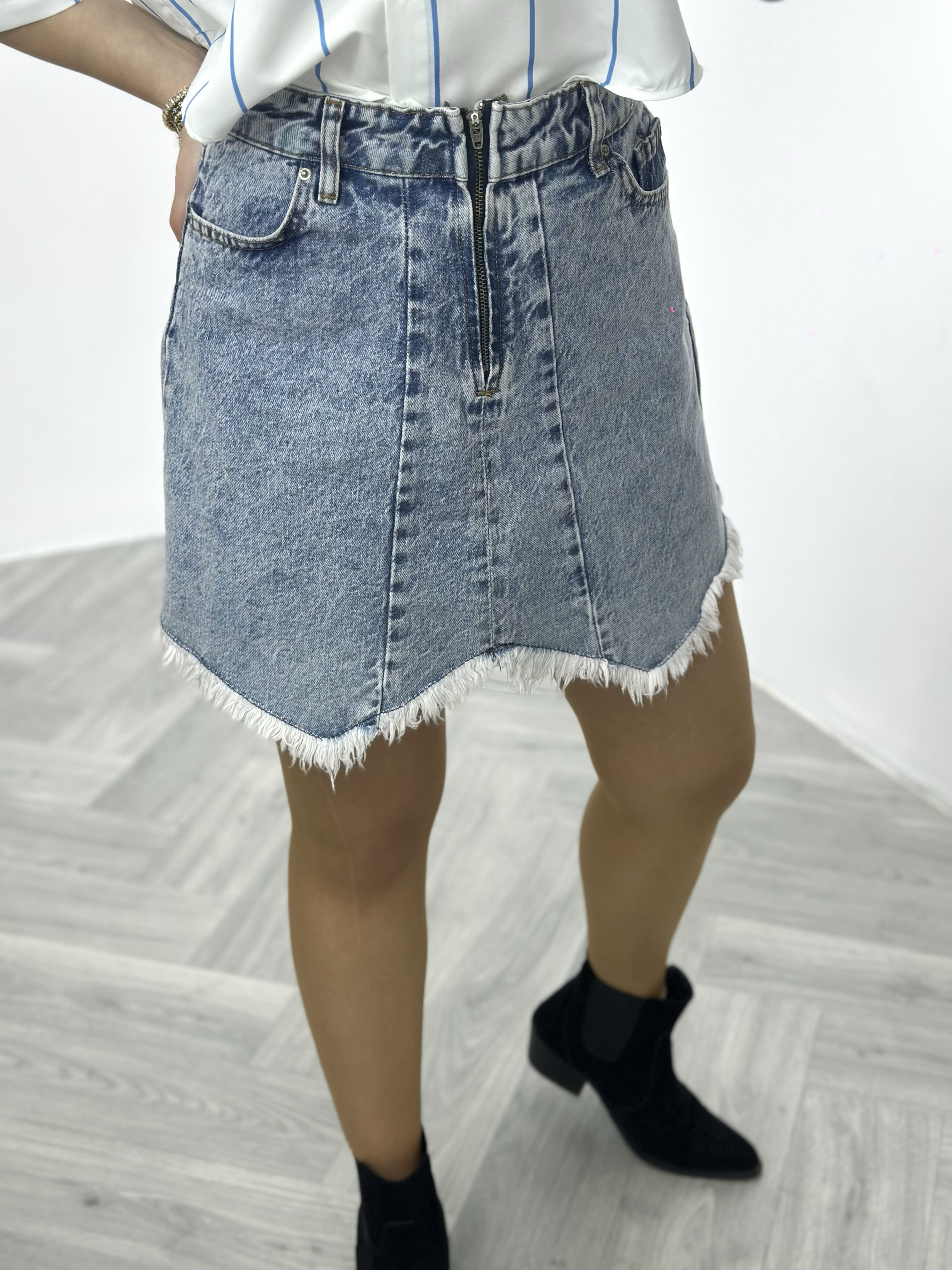 Likralı Jean Kumaş Asimetrik Kesim Etek 