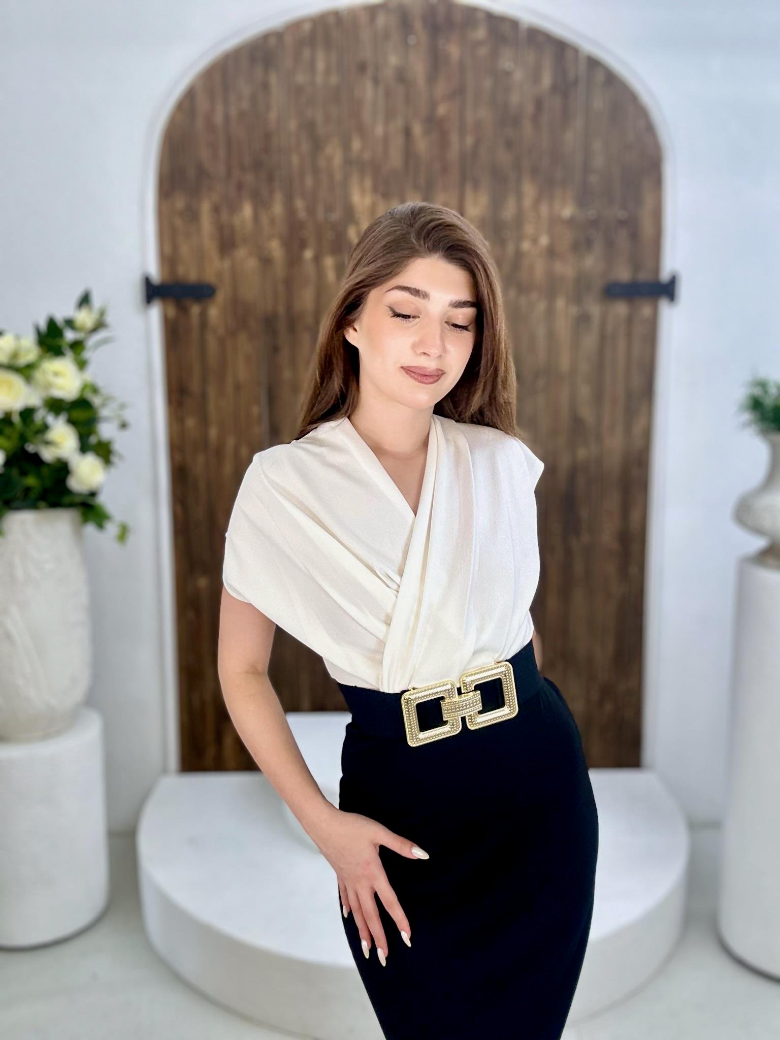 Likralı Örme Crep Kumaş Kruvaze Yaka Siyah Beyaz Kemer Hariç Kalem Elbise 