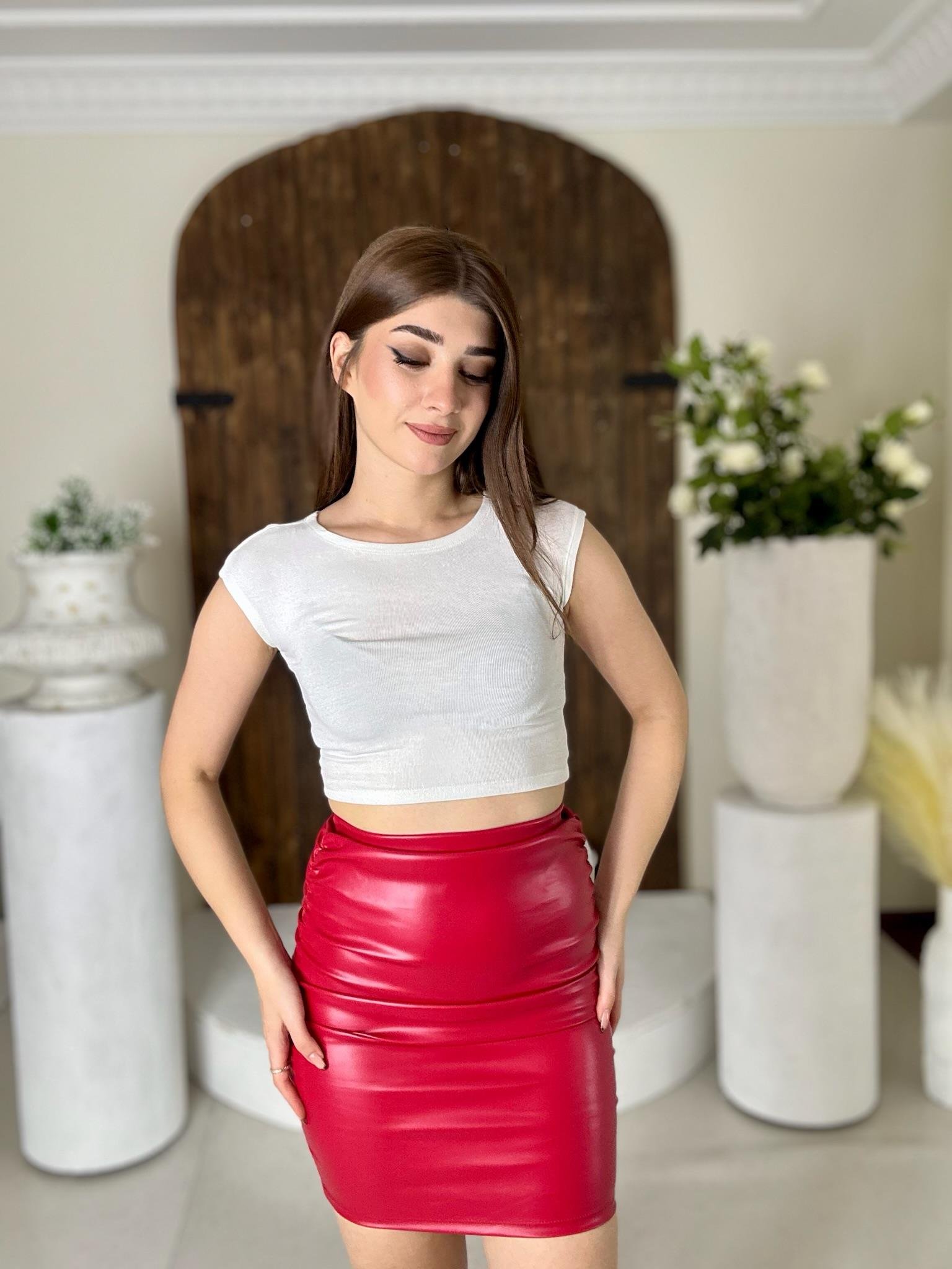 Likralı Pu Deri Drapeli  Kırmızı Etek