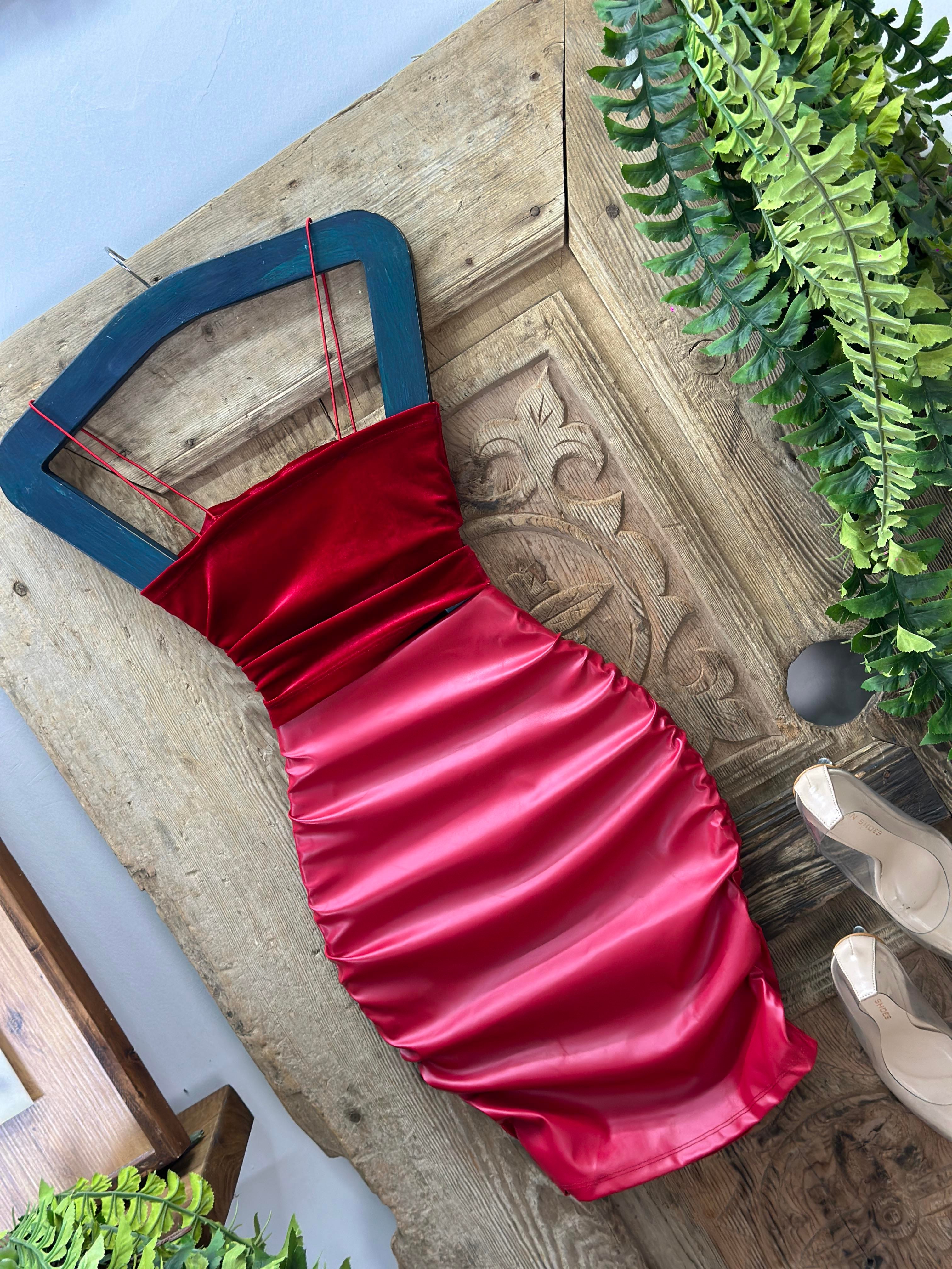 Likralı Pu Deri Drapeli  Kırmızı Etek