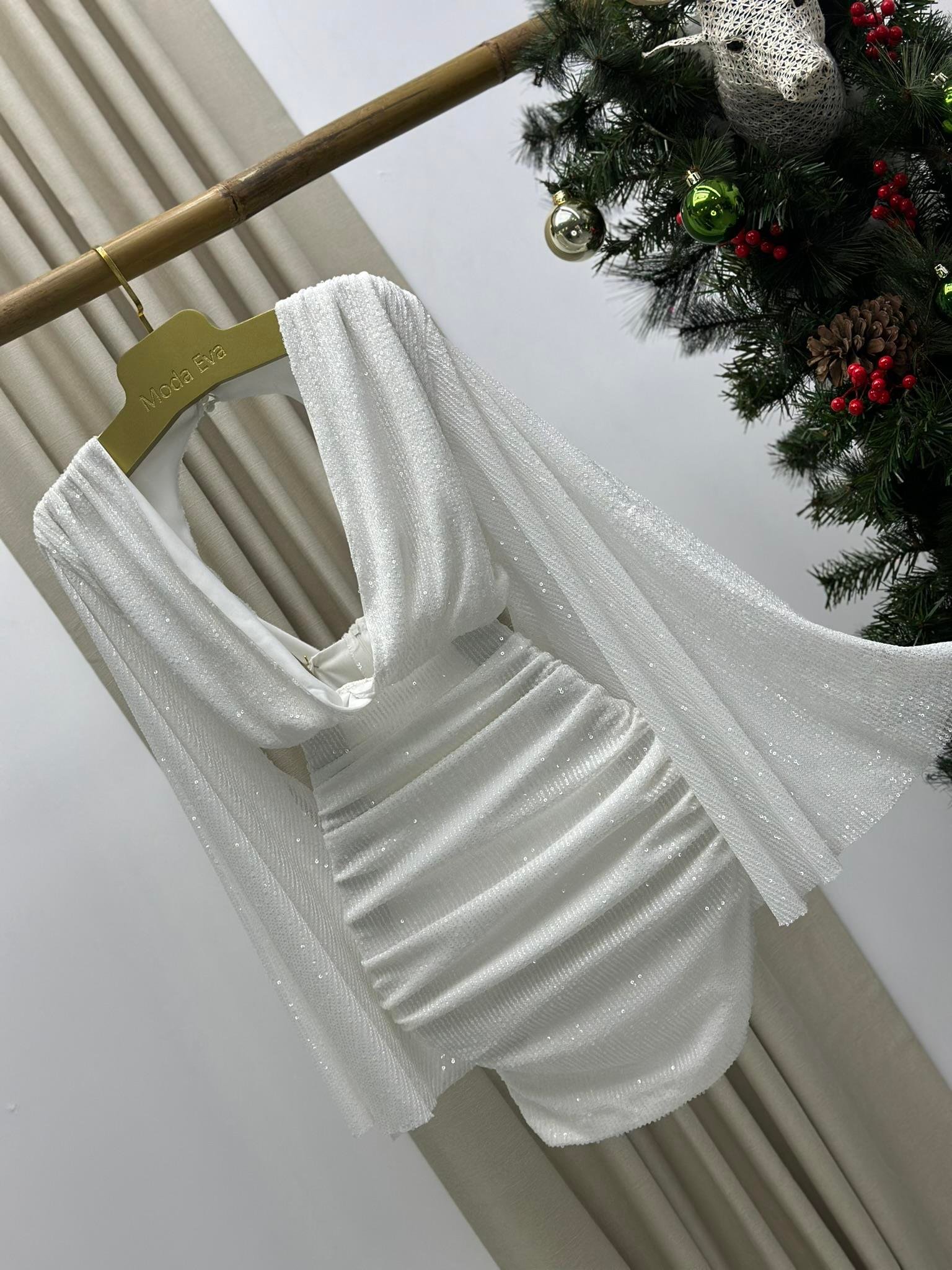 Likralı Pul Payet Kumaş Astarlı Pelerin Kol Mini Beyaz Elbise