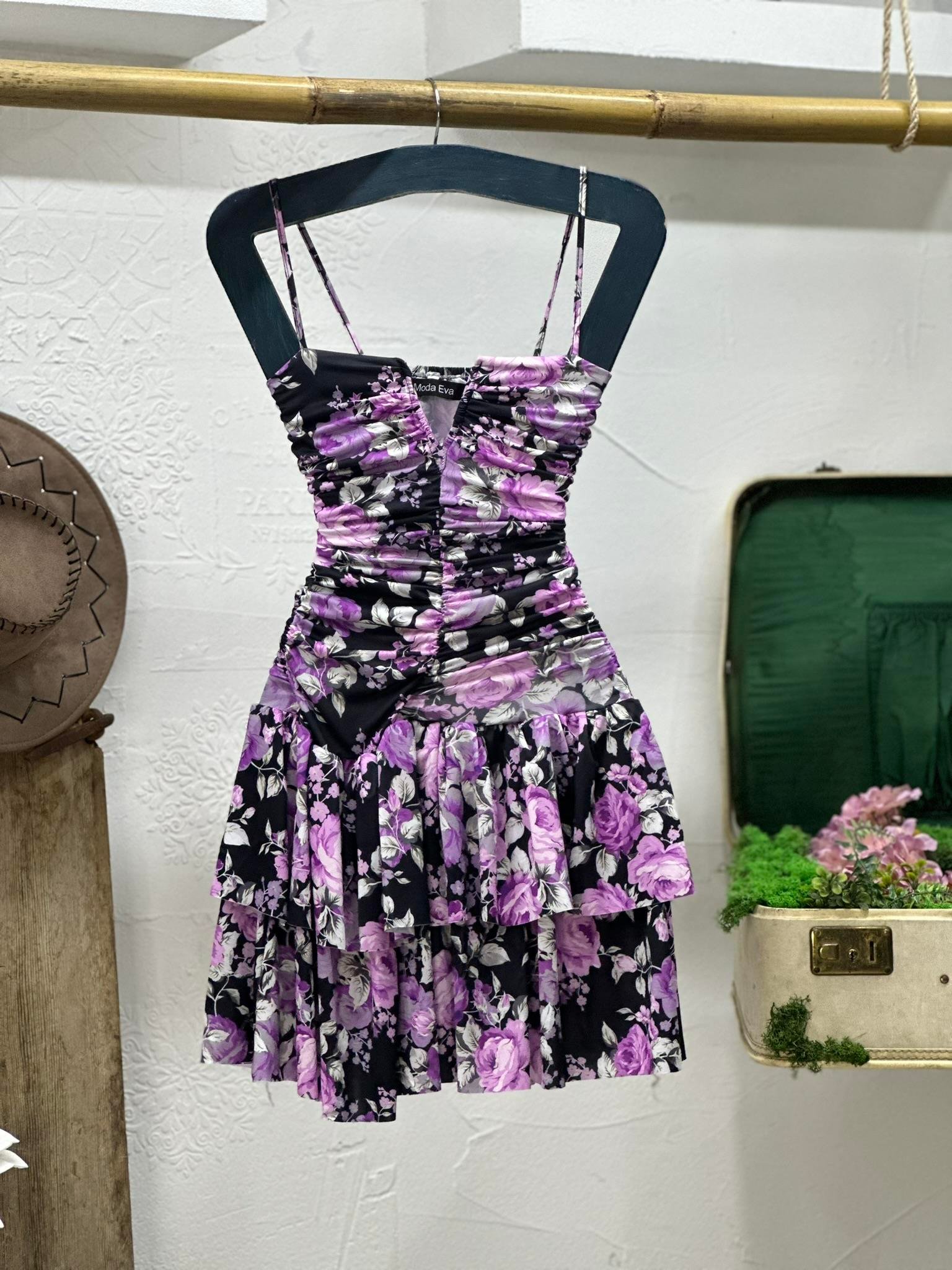 Micro Kumaş Çiçek  Desenli Askılı Kalp Yaka Askılı Elbise